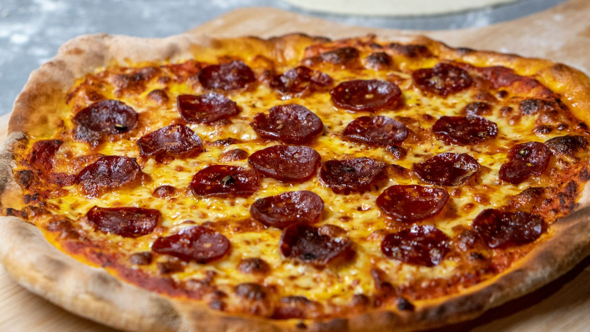 5. Pizza au pepperoni surgelée