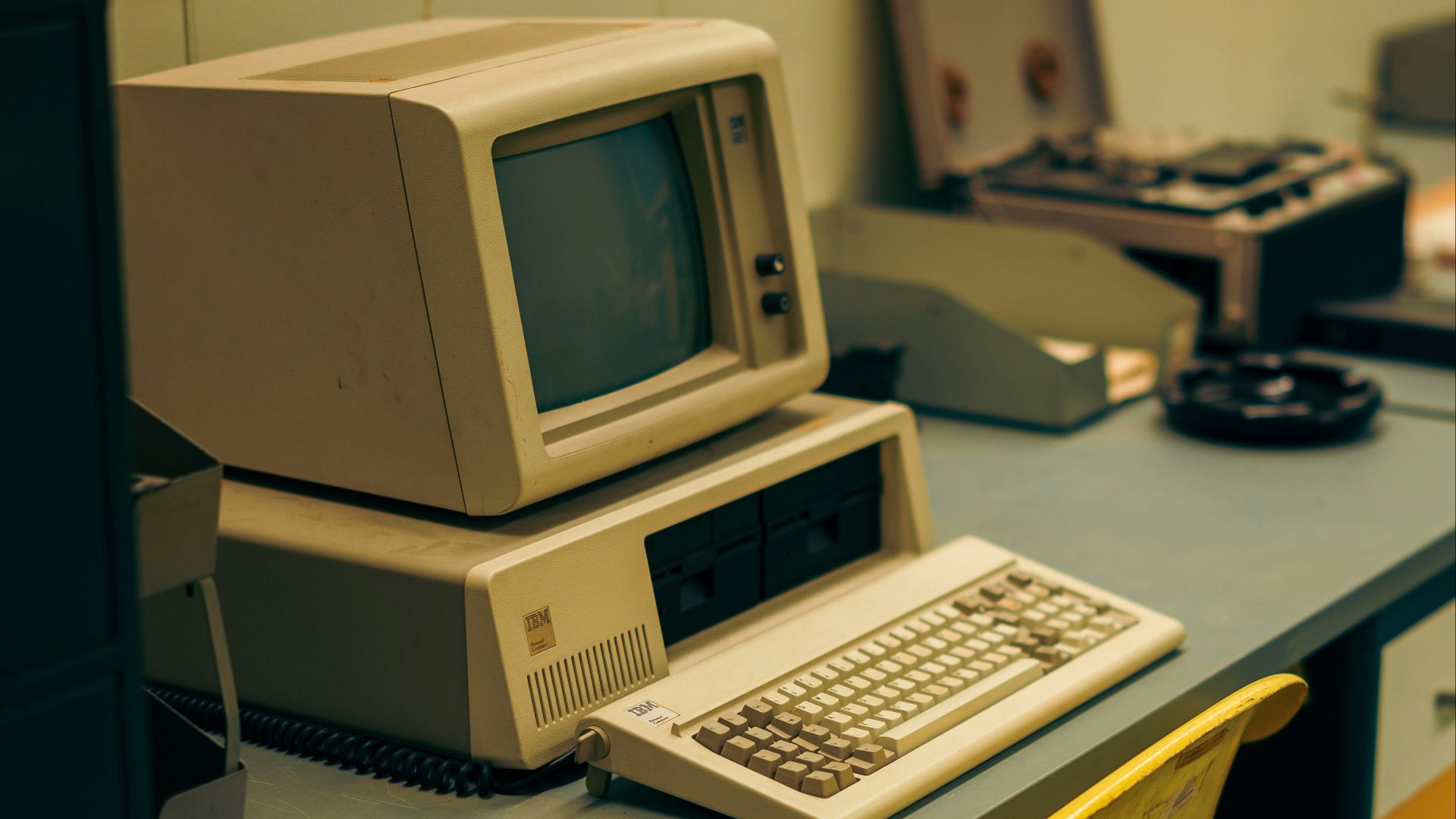 18. Y2K