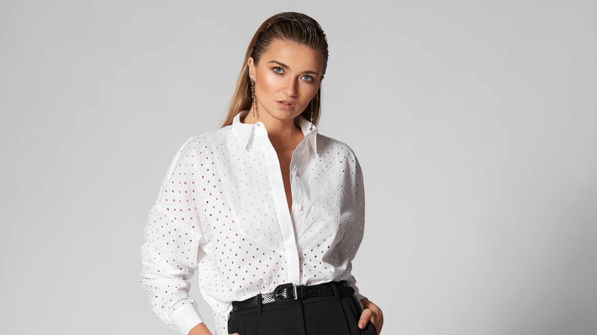 4. « Cette tenue te fait paraître plus grosse. »