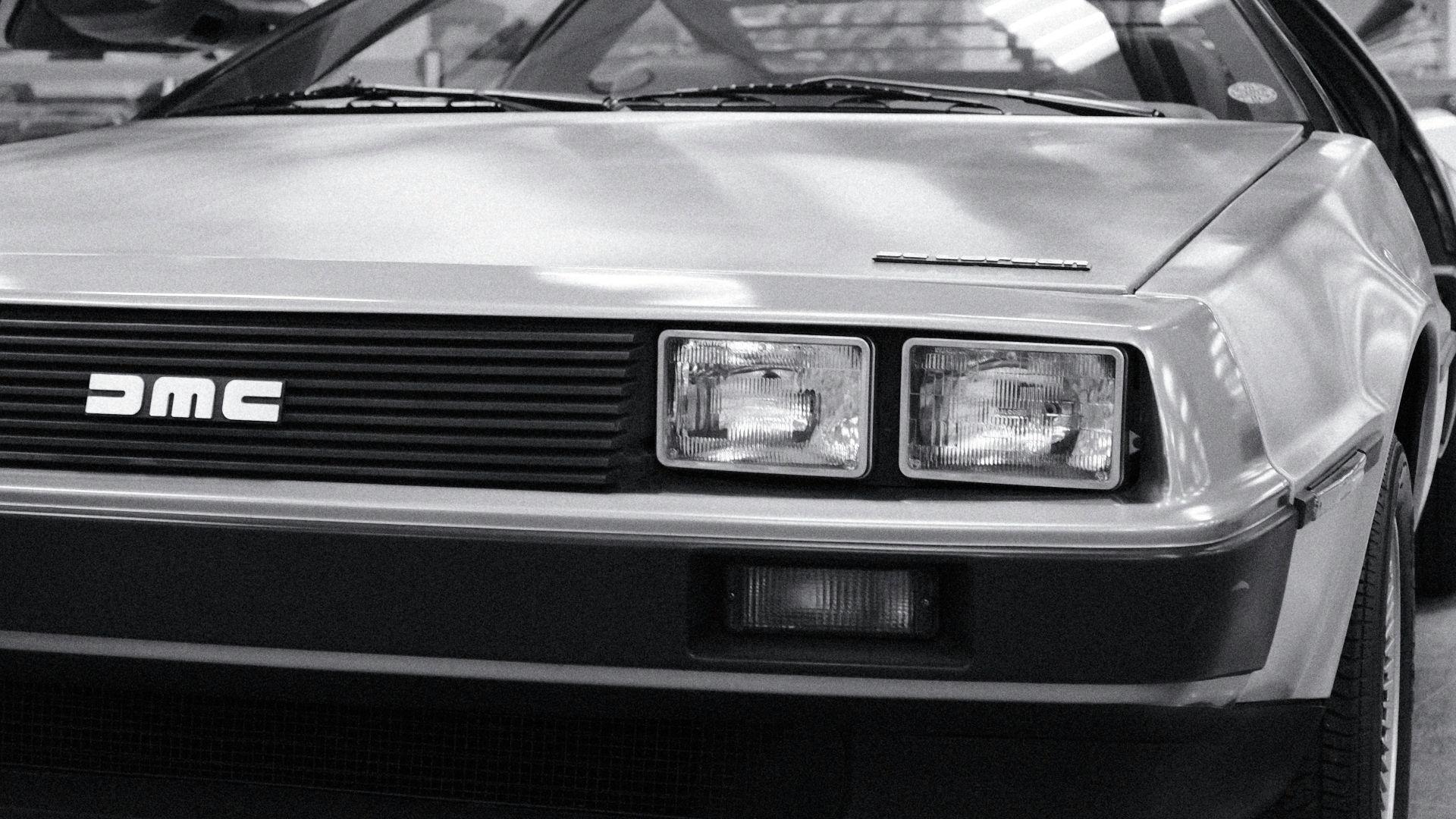 18. DeLorean DMC-12