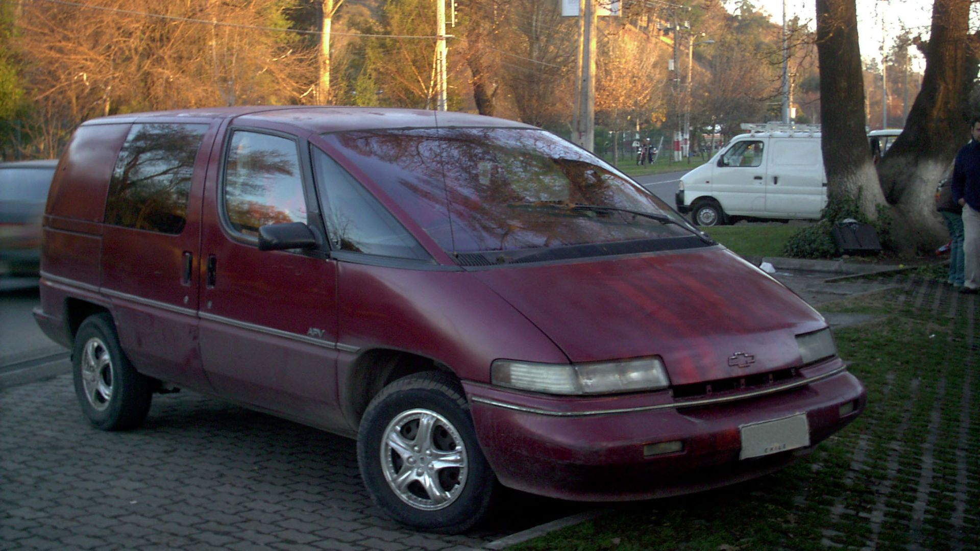 2. Chevrolet Lumina APV