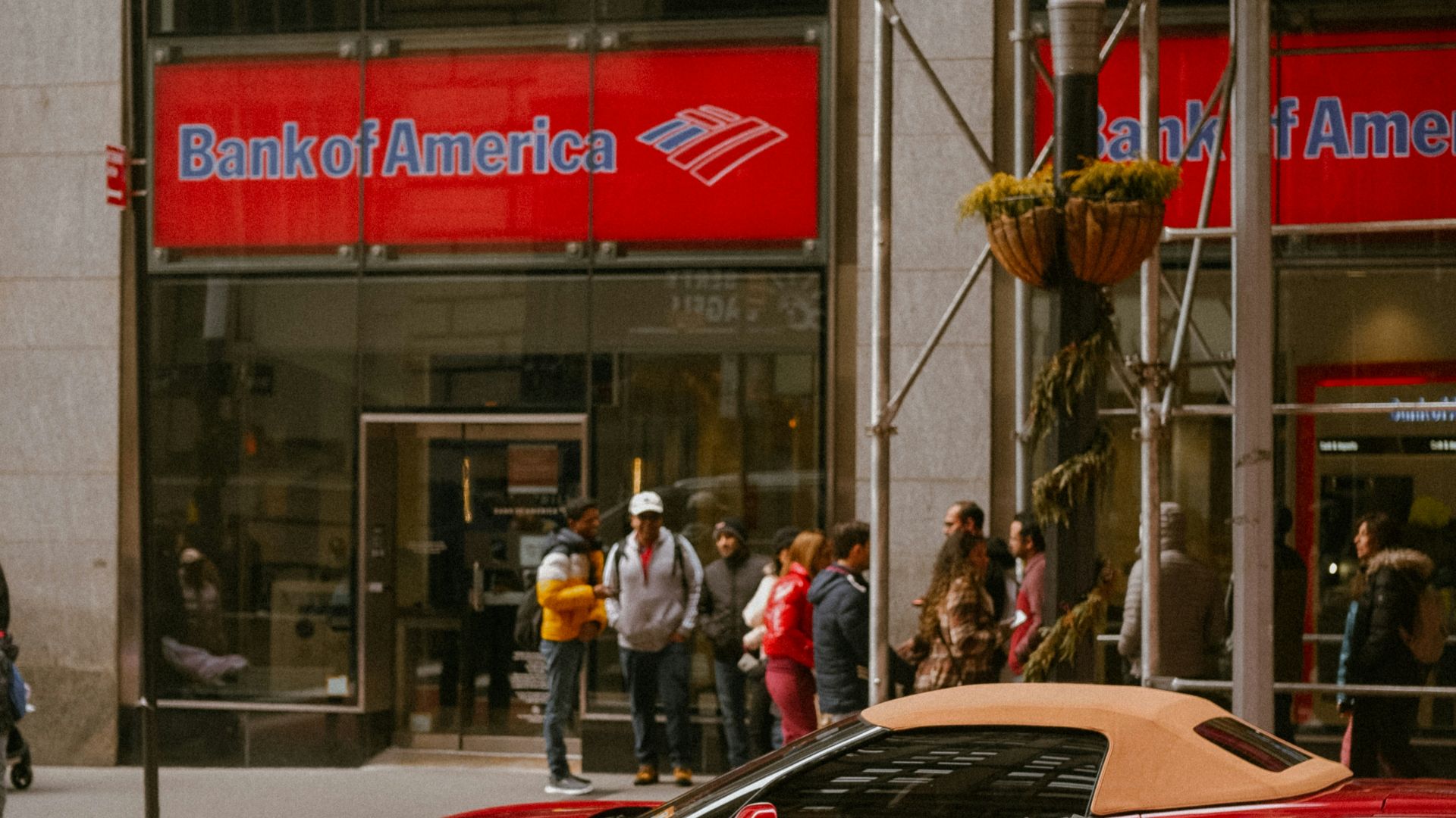 15. Bank of America, North Hollywood, Los Angeles (1997)