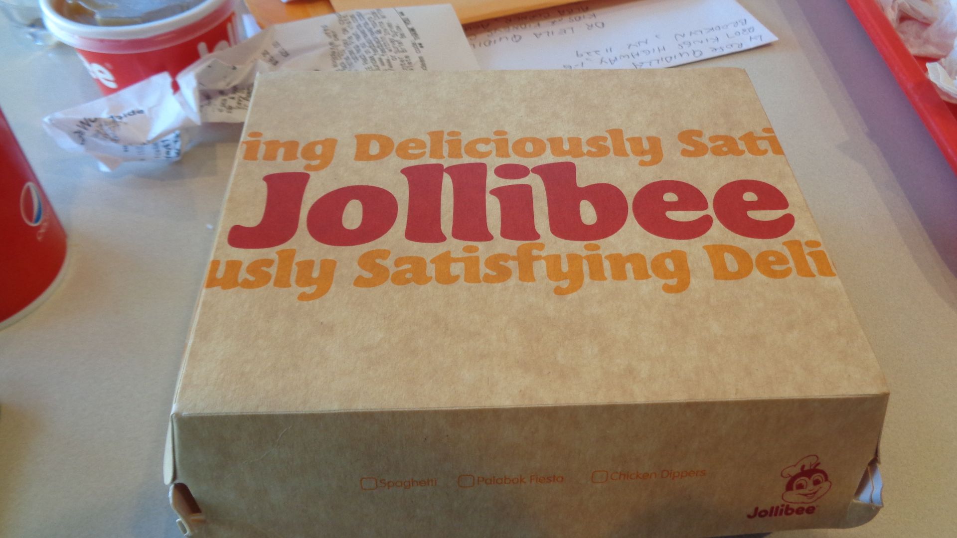 2. Tarte à la pêche et à la mangue de Jollibee
