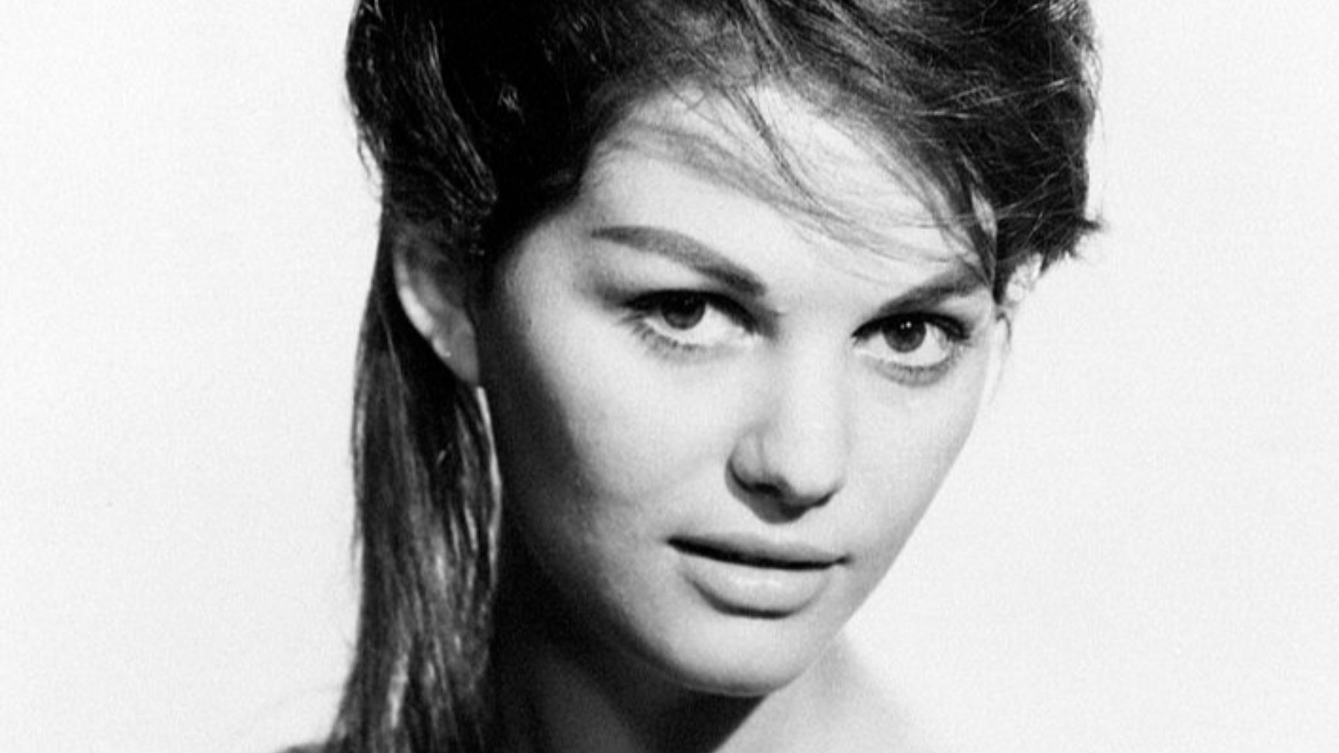 14. Claudia Cardinale : une star internationale au style intemporel