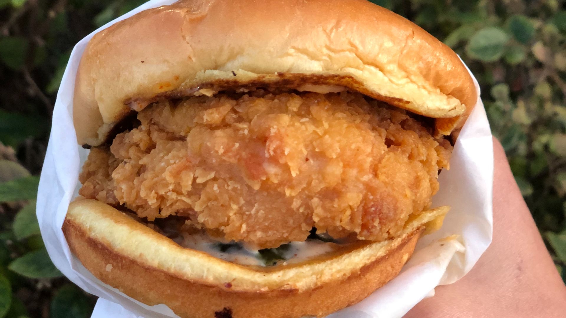 6. Le sandwich au poulet de Popeyes