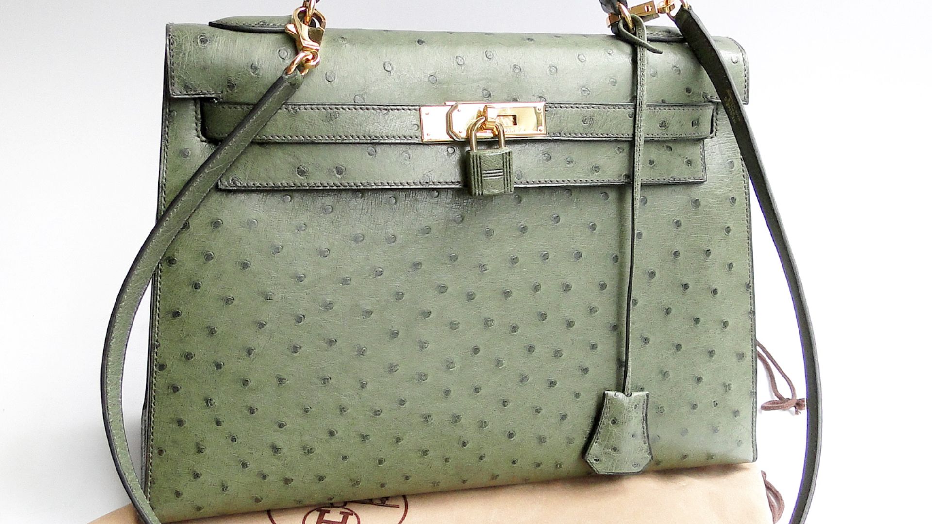 2. Hermès Kelly