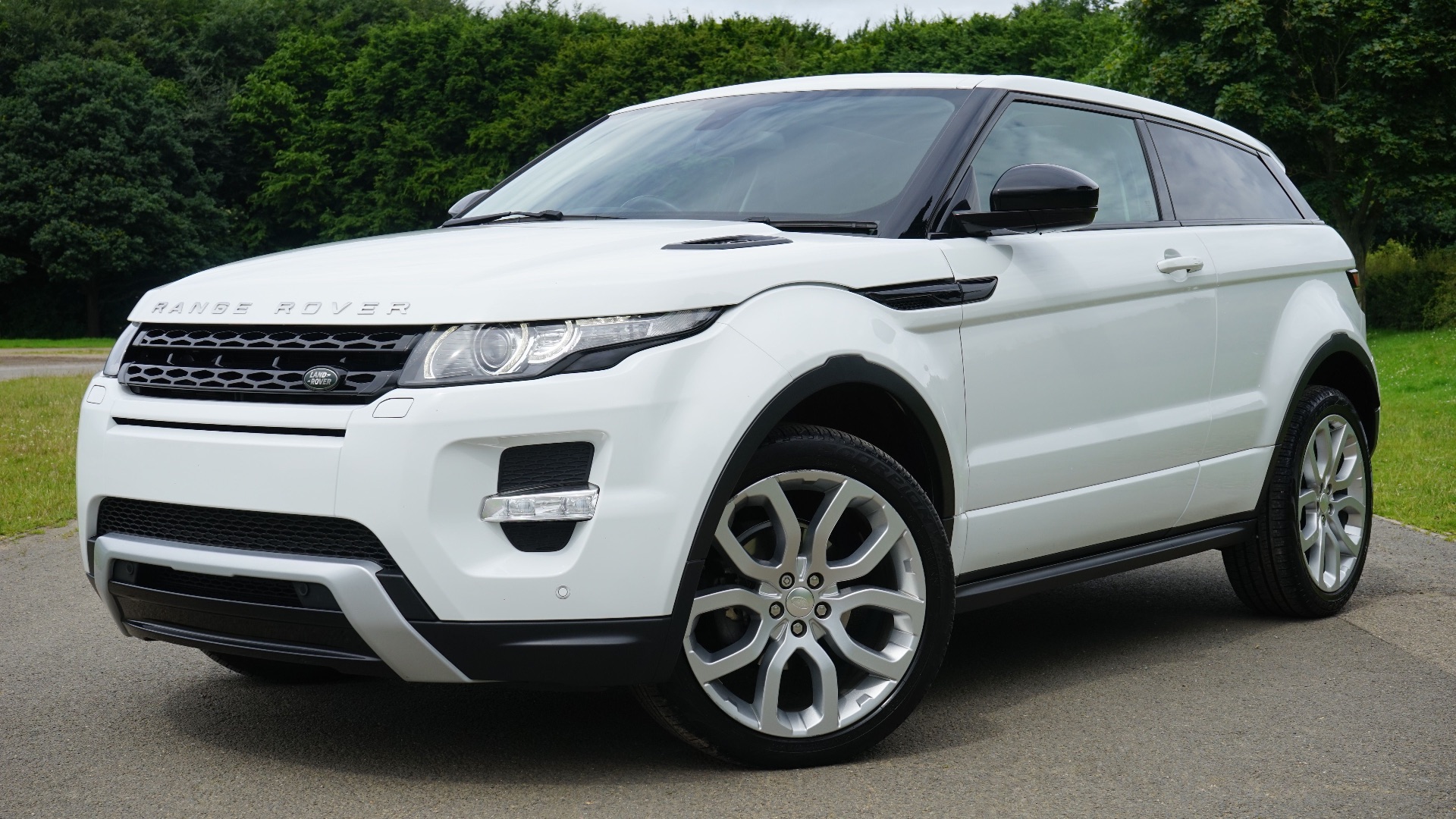 15. Land Rover Range Rover Evoque