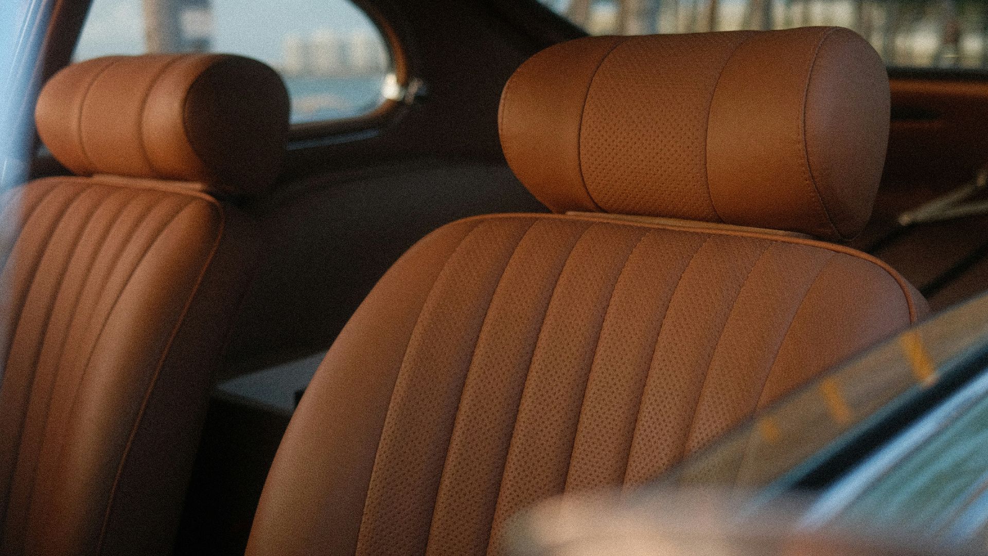 4. Véritable cuir corinthien haut de gamme