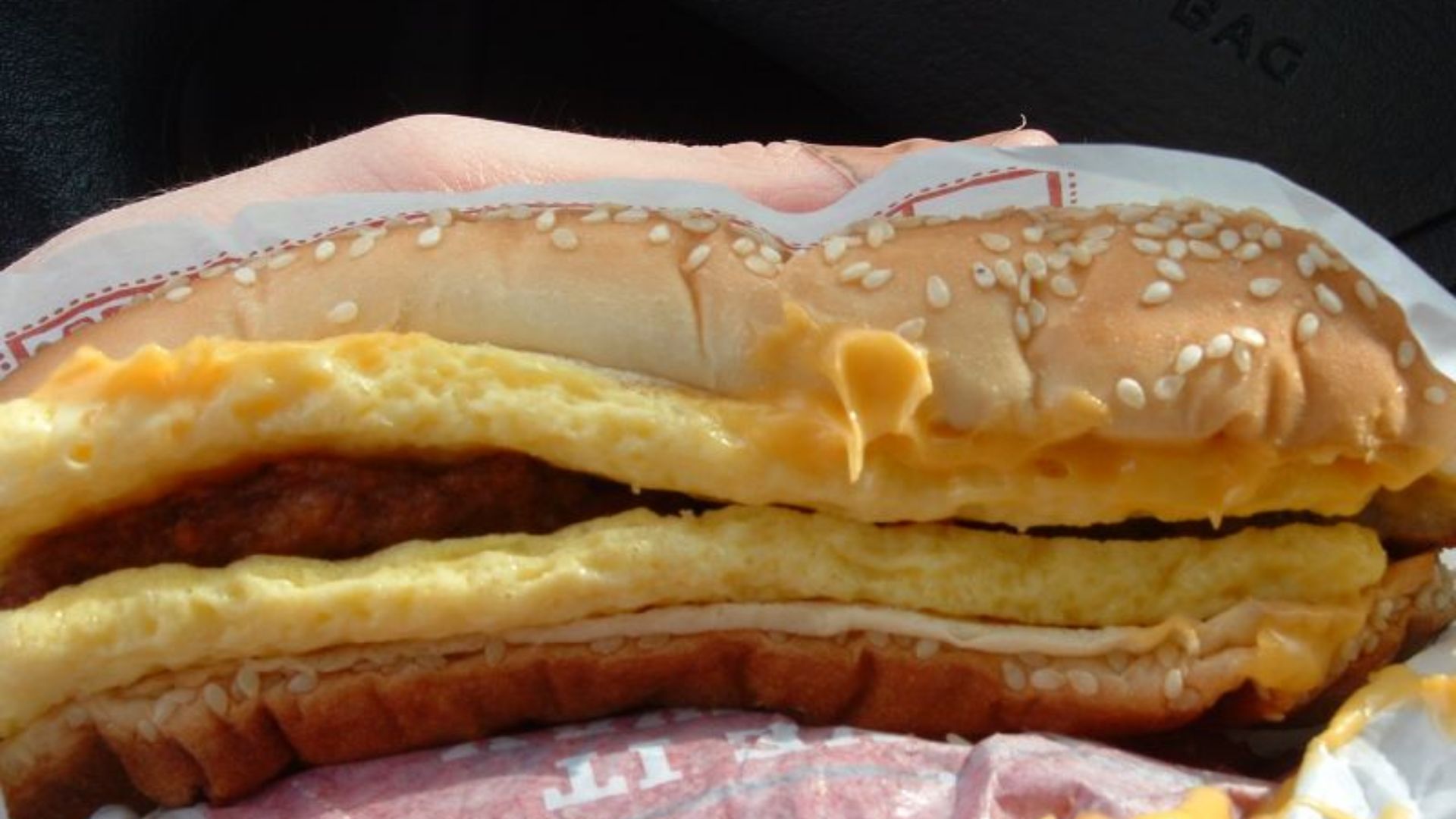 8. L'énorme sandwich à l'omelette de Burger King