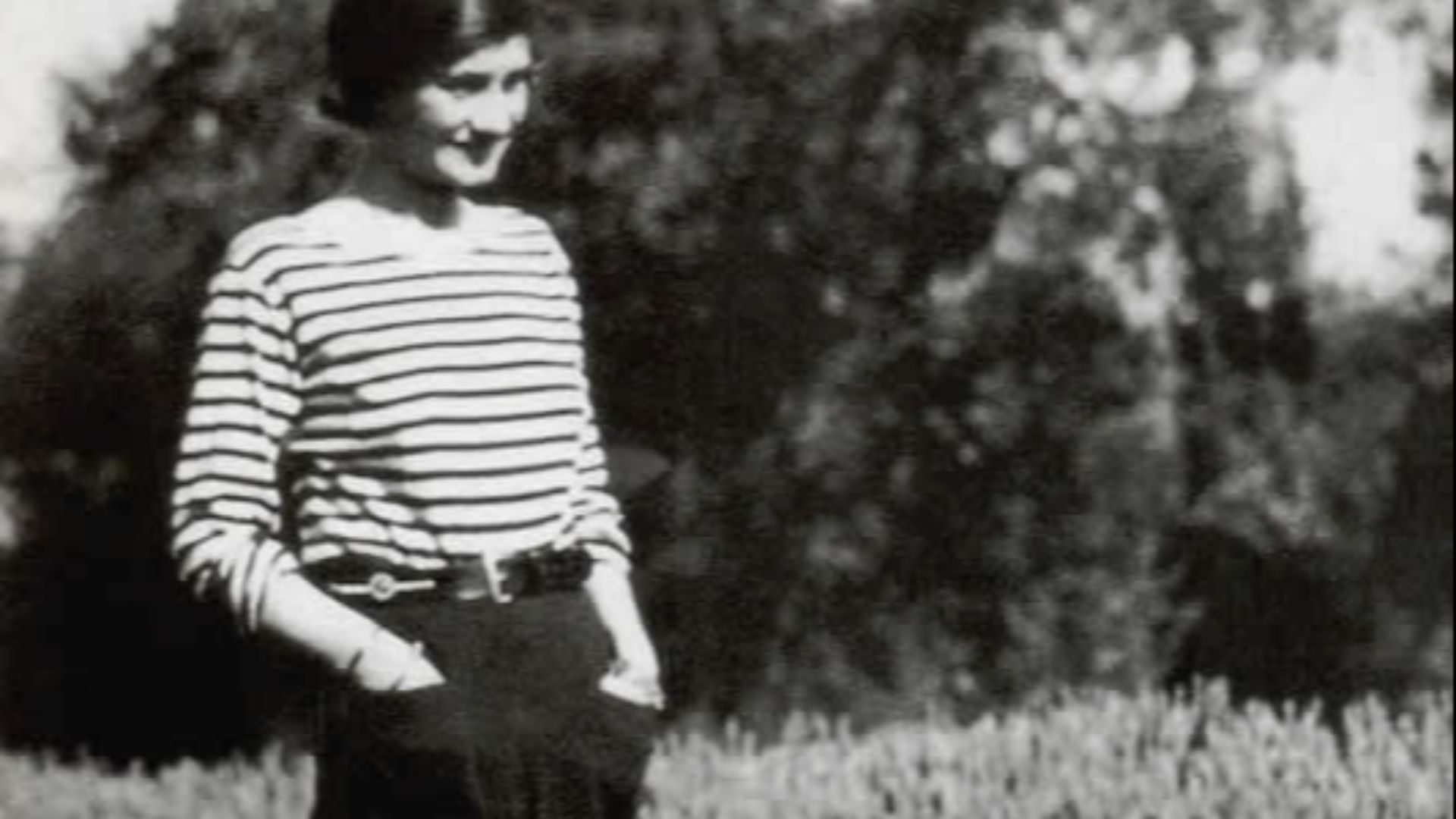 13. Le pantalon en jersey de Chanel