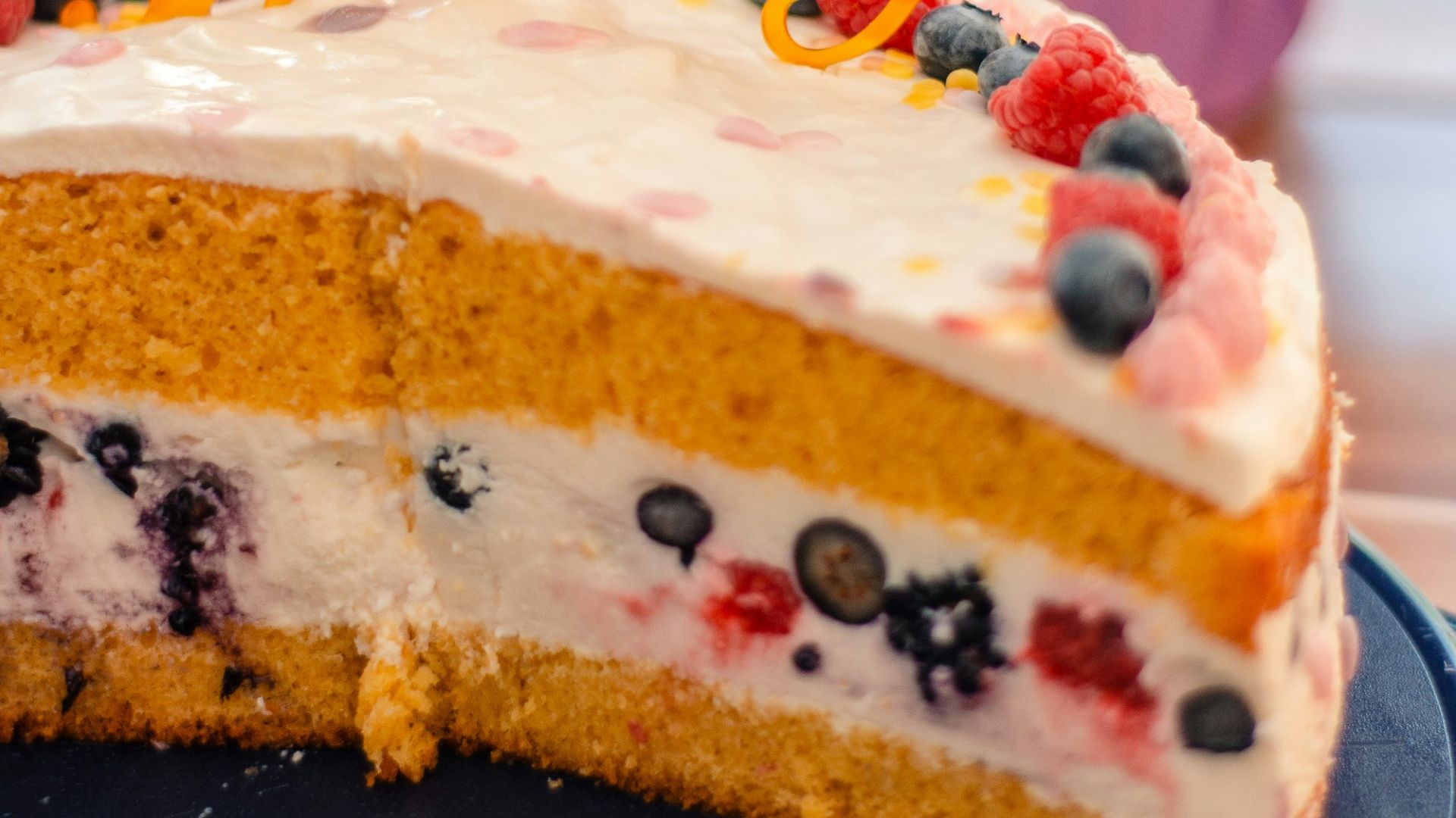 9. Gâteau glacé à la limonade aux fruits rouges