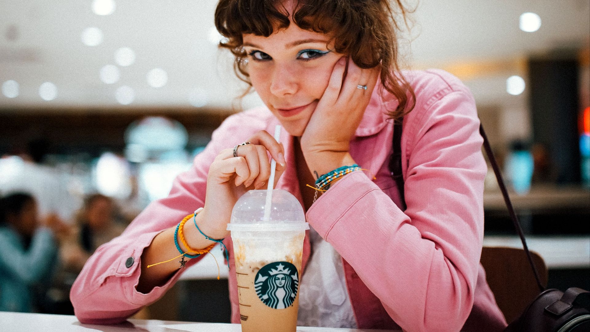 10 produits Starbucks qui ont été retirés de la vente et que tout le monde détestait… et 10 autres dont on aimerait qu’ils reviennent