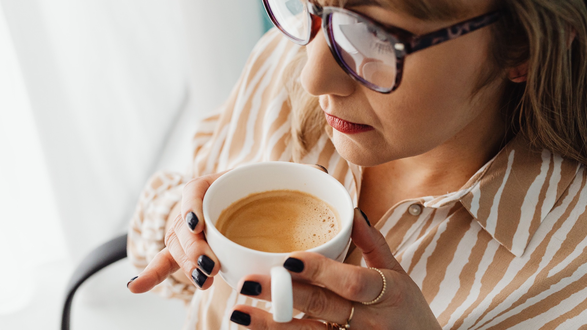 10 signes alarmants qui indiquent que vous êtes accro à la caféine et 10 façons d’en réduire votre consommation