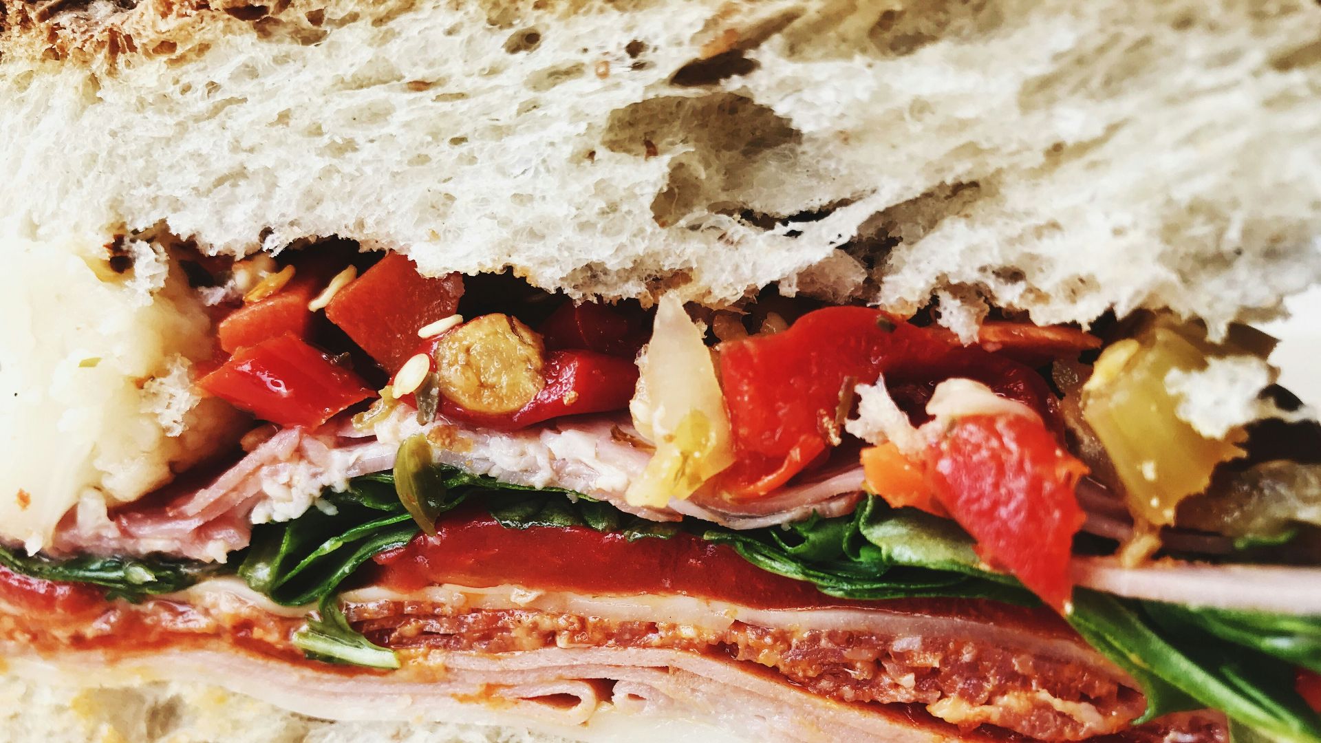 1. Sandwichs à la charcuterie