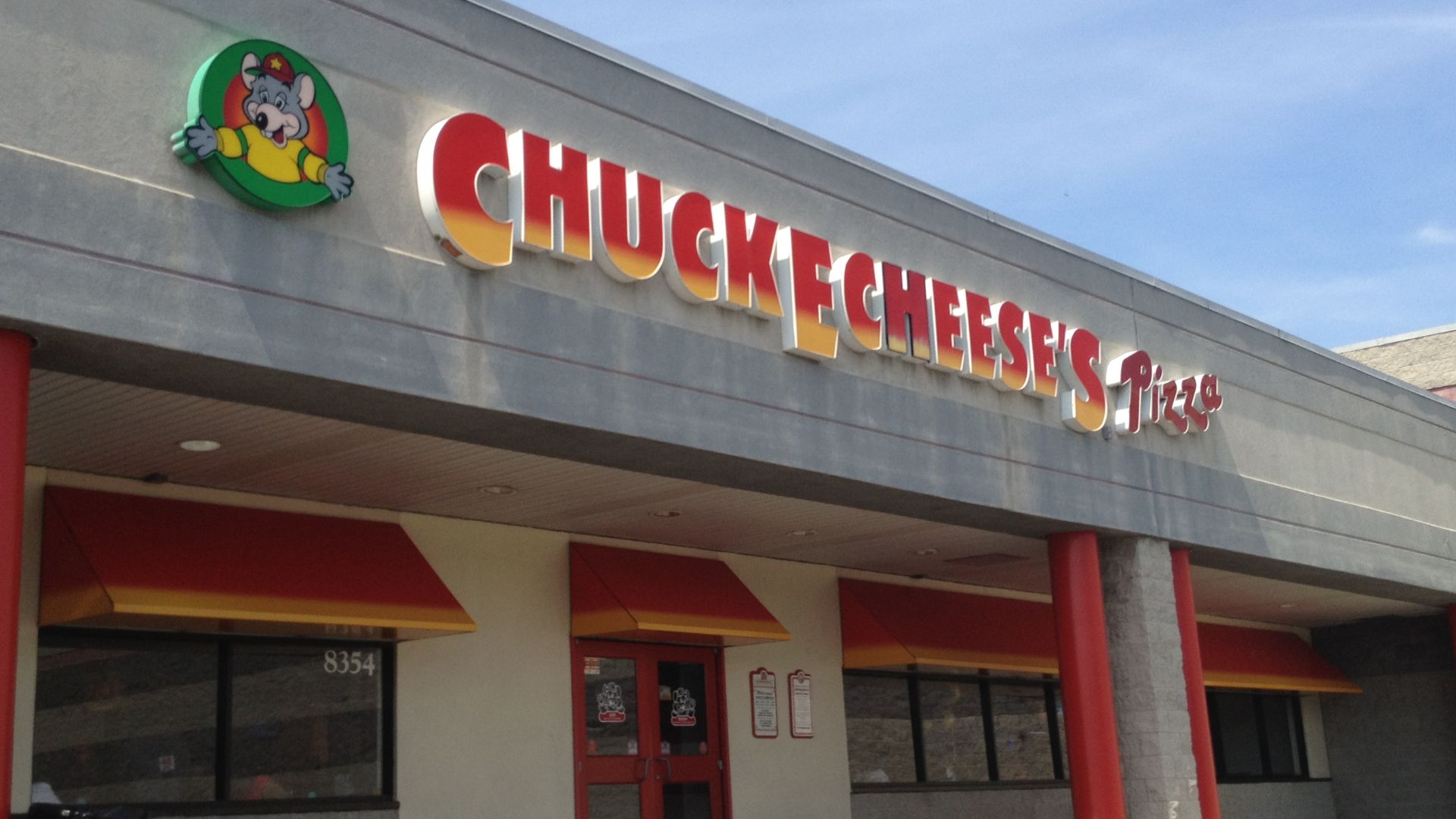 10. Chuck E. Cheese