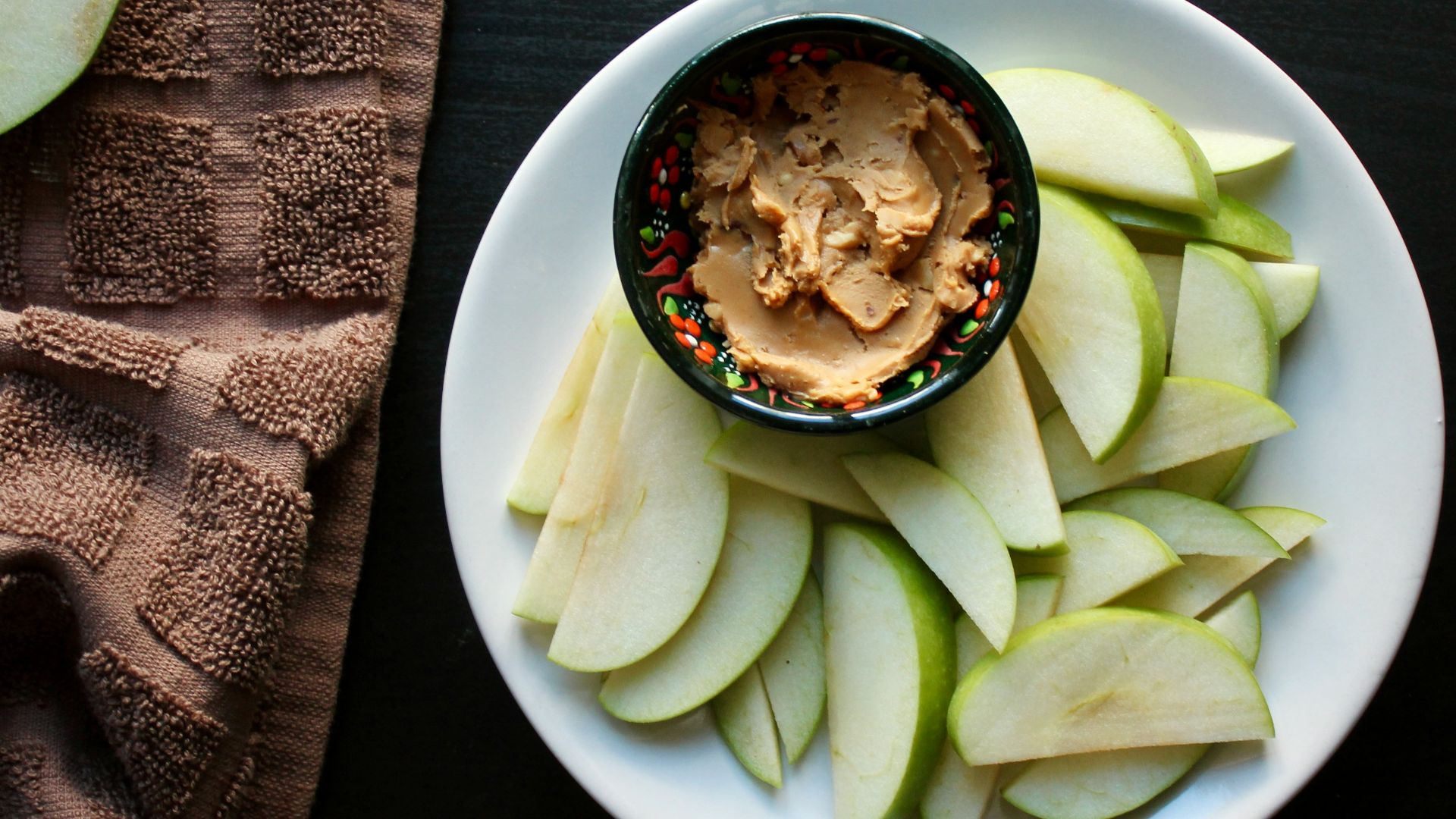 5. Tranches de pomme au beurre de cacahuète