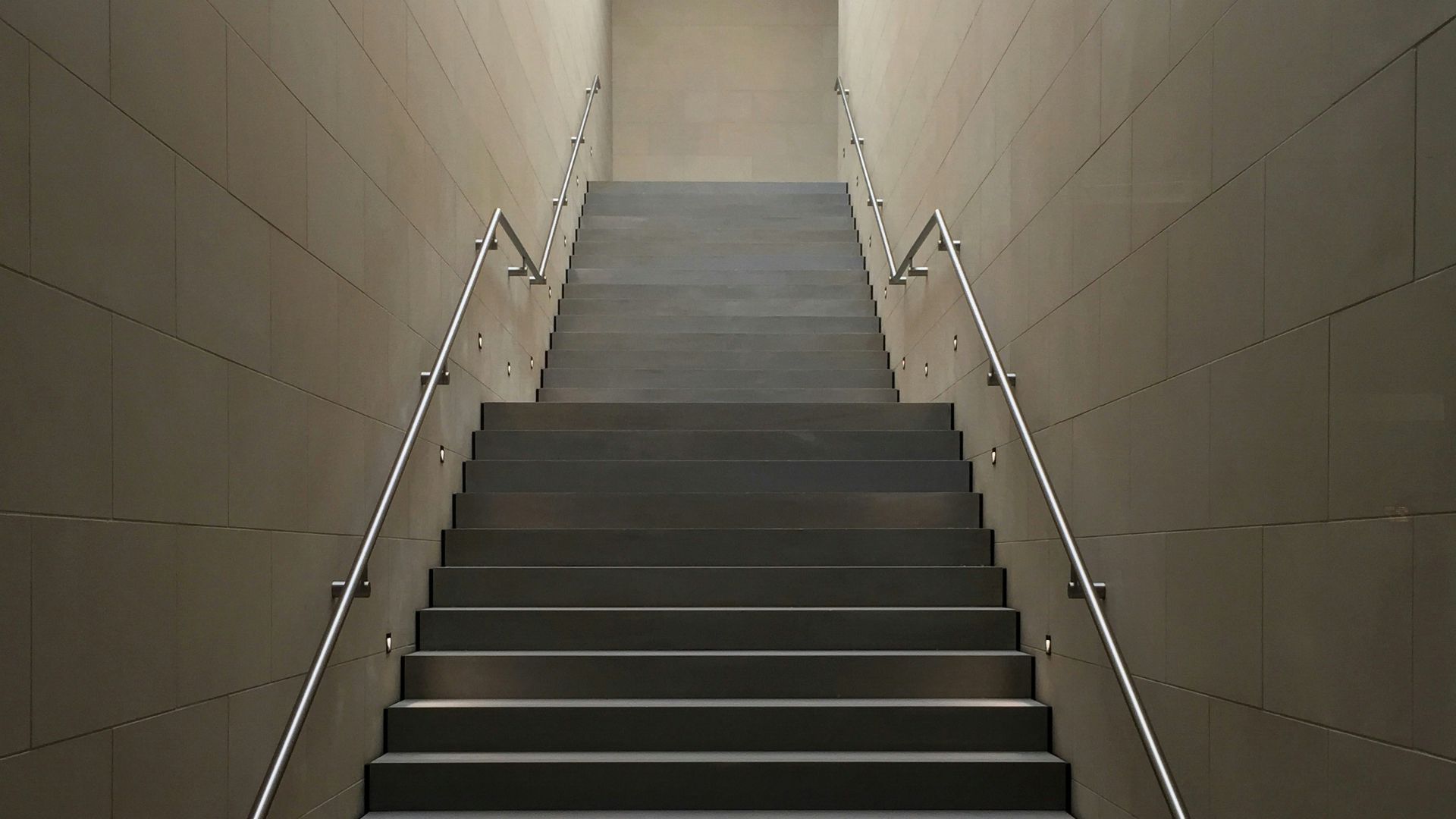 12. En faire trop avec les côtes et les escaliers