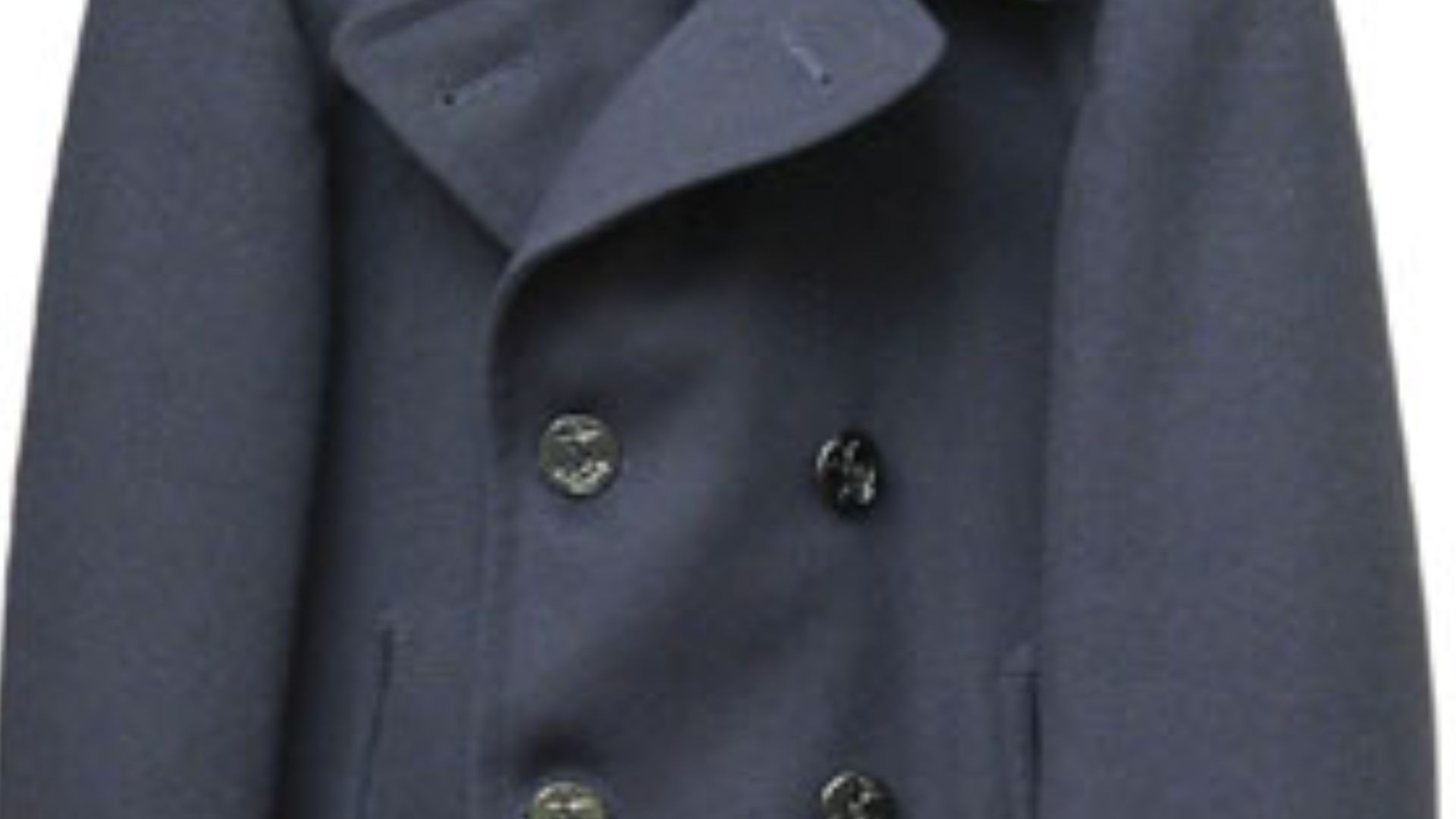 18. Manteaux « pea coat » structurés accompagnés d'écharpes en cachemire