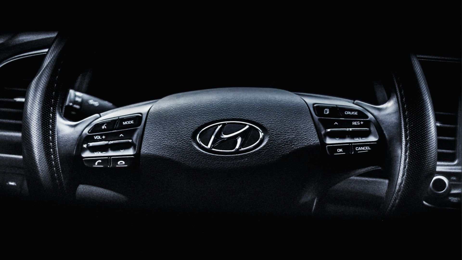 15. Hyundai Equus