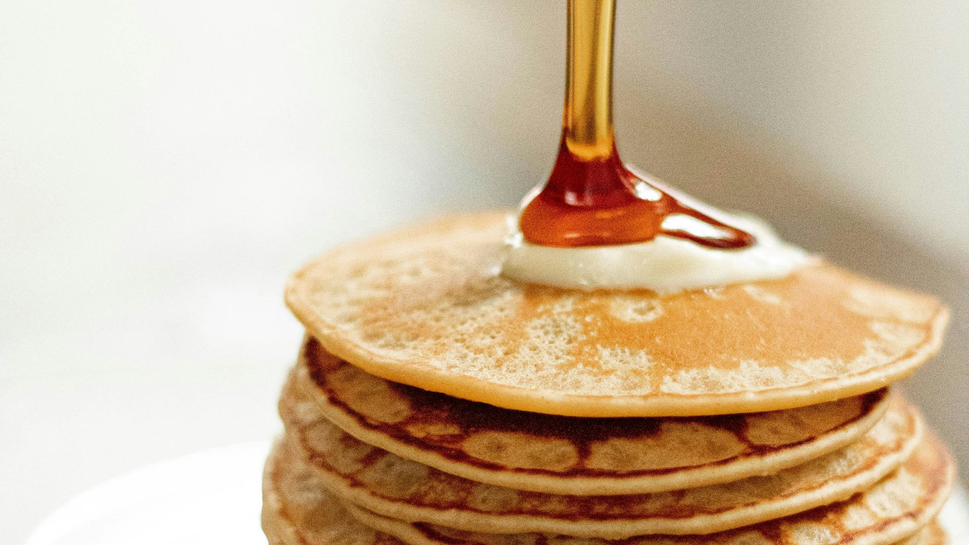 7. Des crêpes nappées de sirop