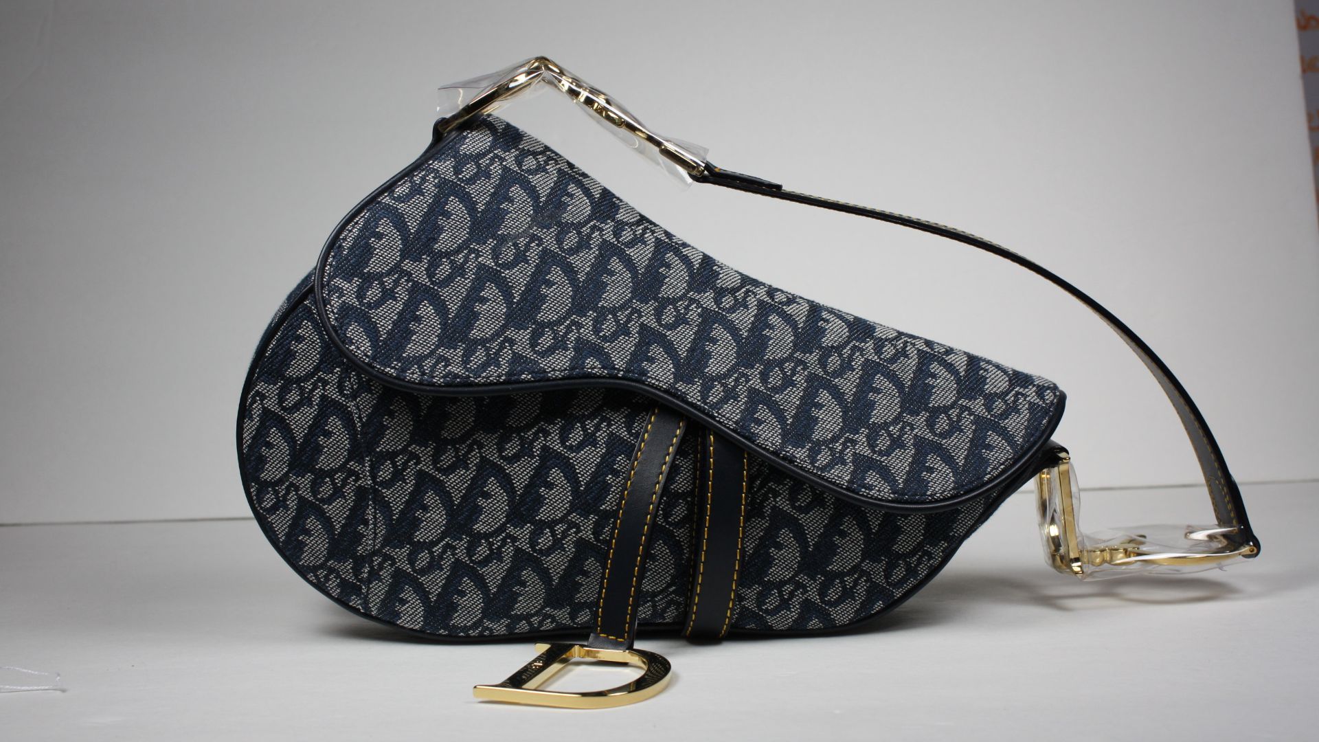 8. Sac Saddle de Dior