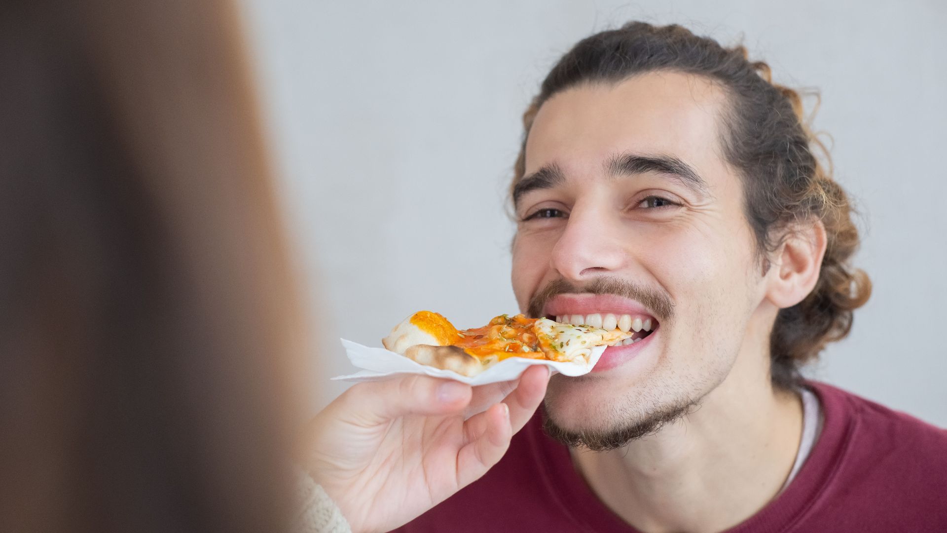 4. Mangez par petites bouchées