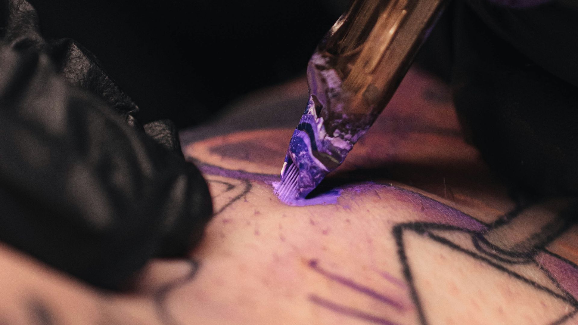 13. Tatouages aquarellés aux couleurs très pâles