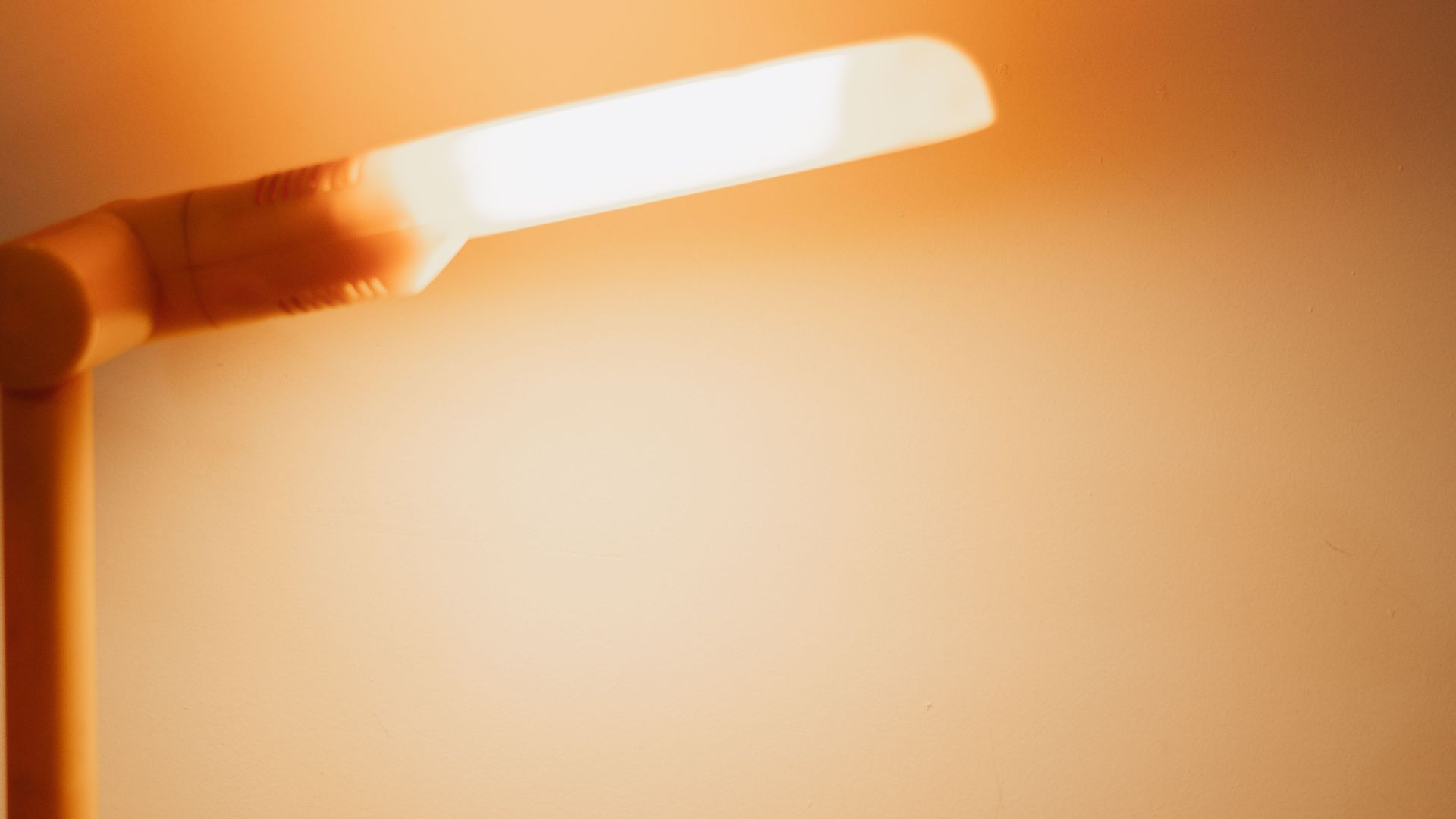 8. Une lumière très vive peut vous amener à appliquer une quantité insuffisante de produit