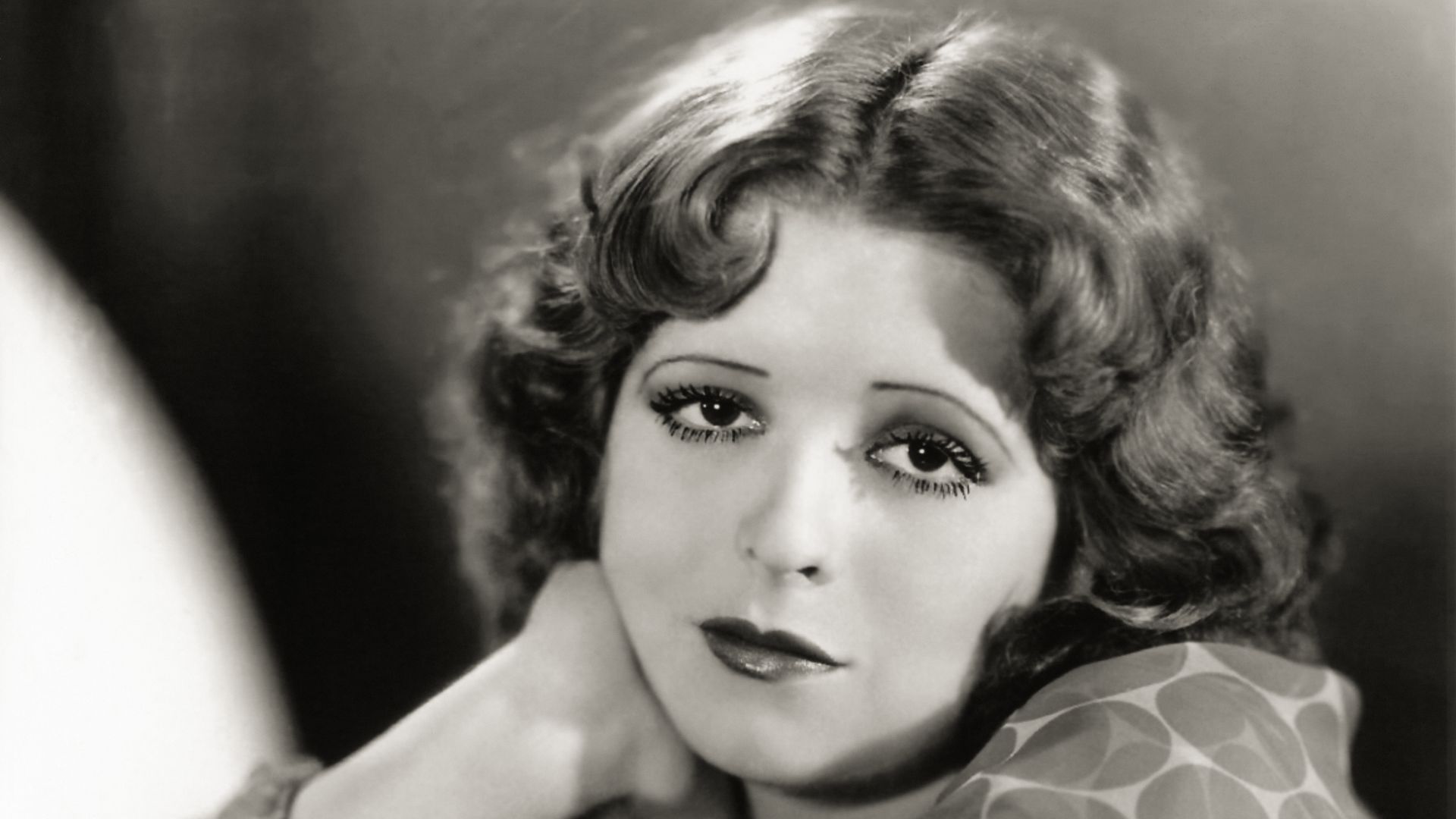 3. Clara Bow