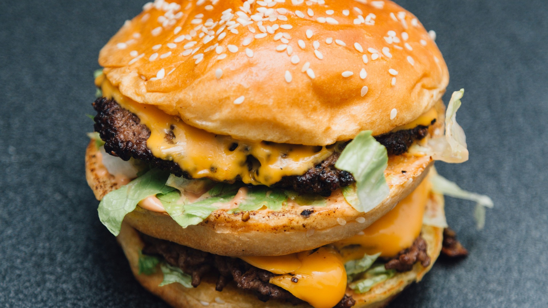 6. Les hamburgers peuvent se conserver pendant des années sans paraître avariés