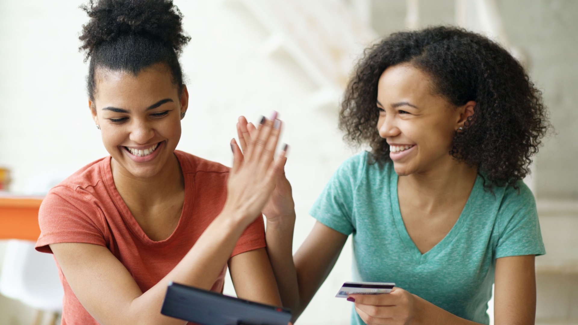 4. Ils sont sincèrement heureux pour toi