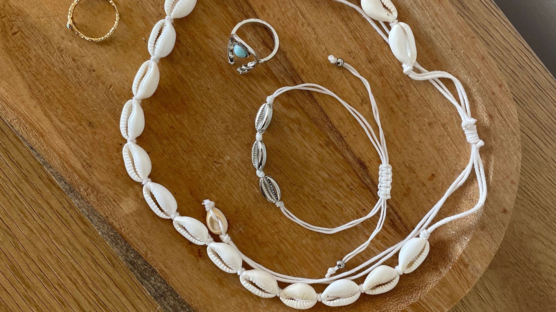 5. Bijoux en coquillage