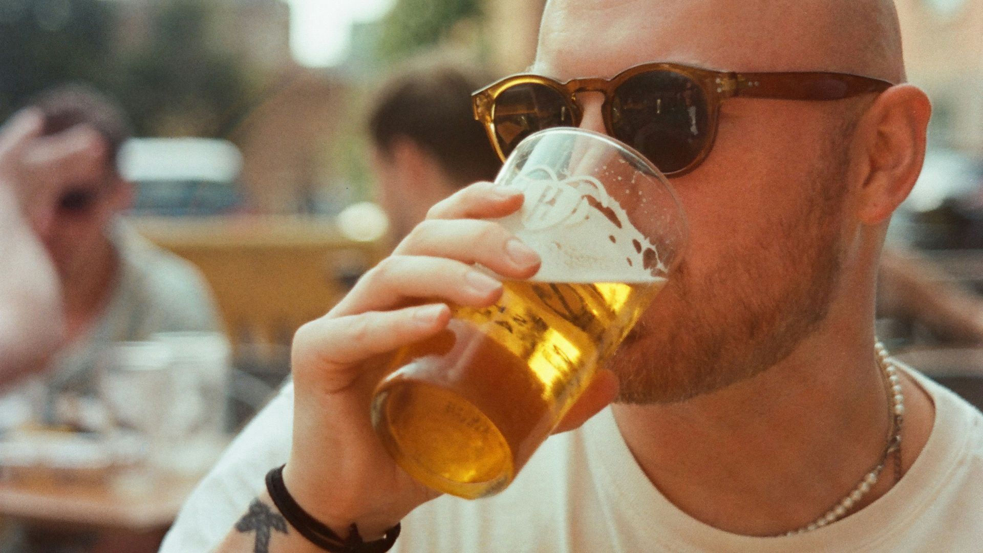 7. Consommation excessive et régulière d'alcool