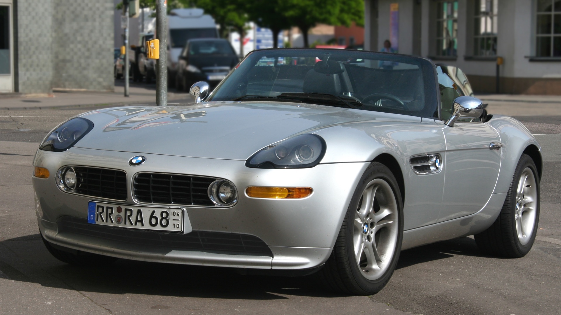 4. BMW Z8