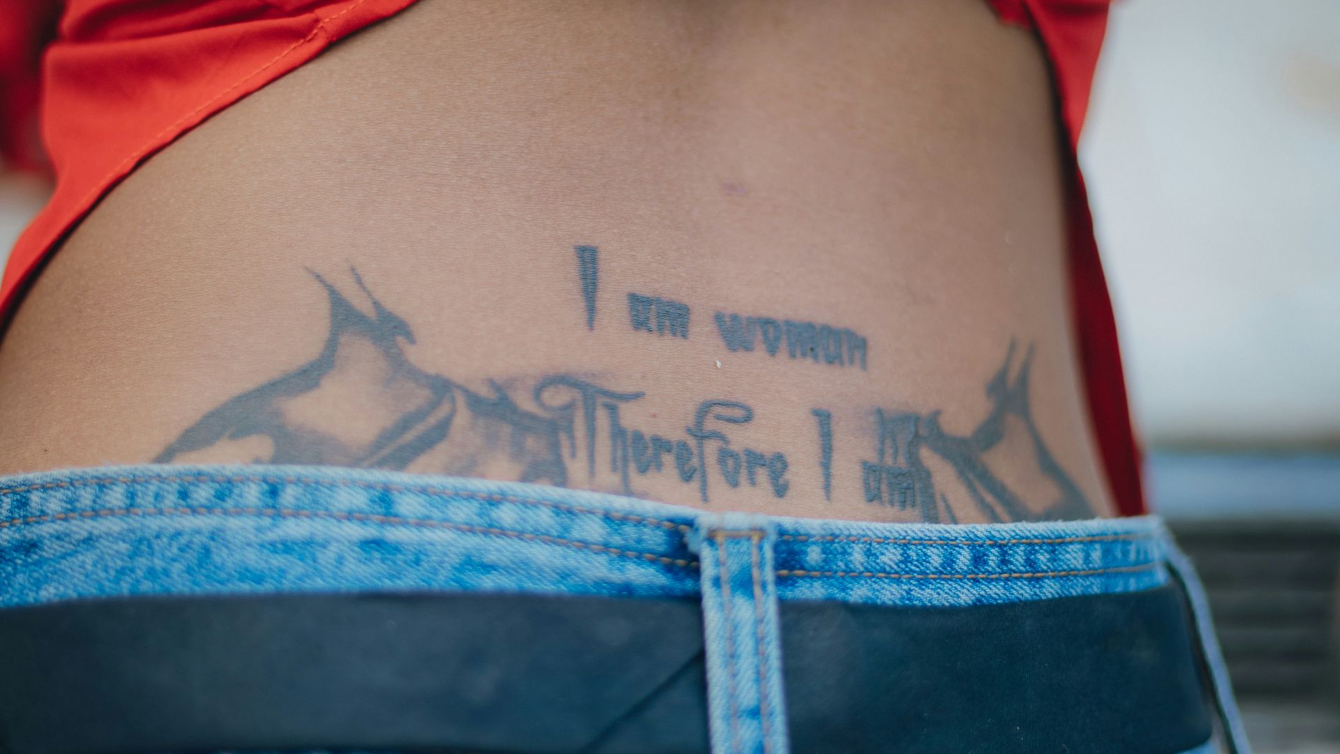 8. Les tatouages dans le bas du dos