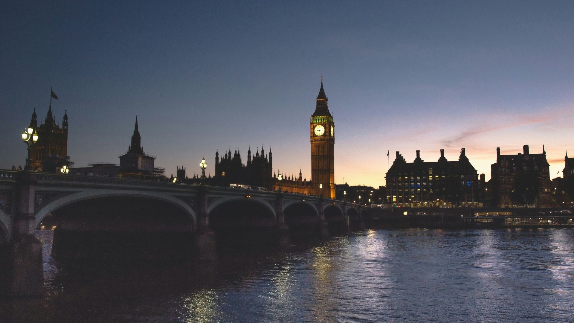 1. Le bus fantôme de Londres