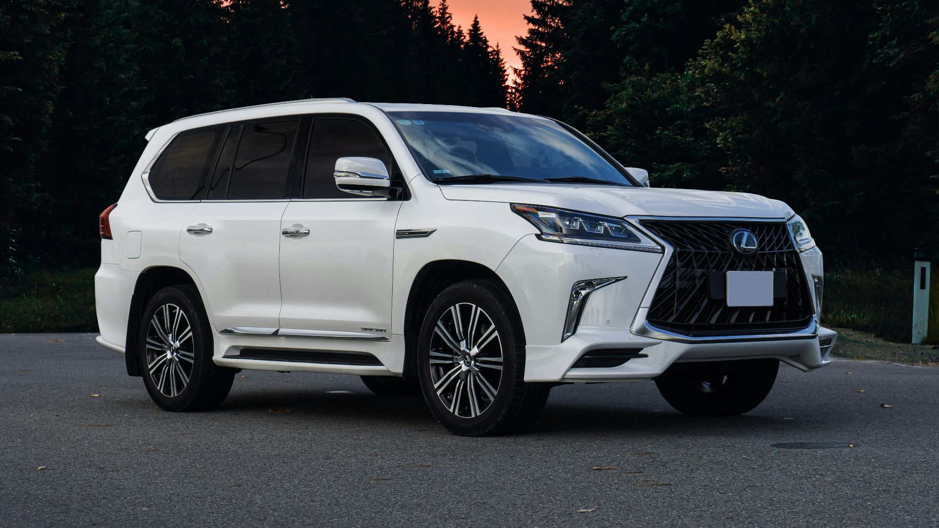 10. Lexus LX