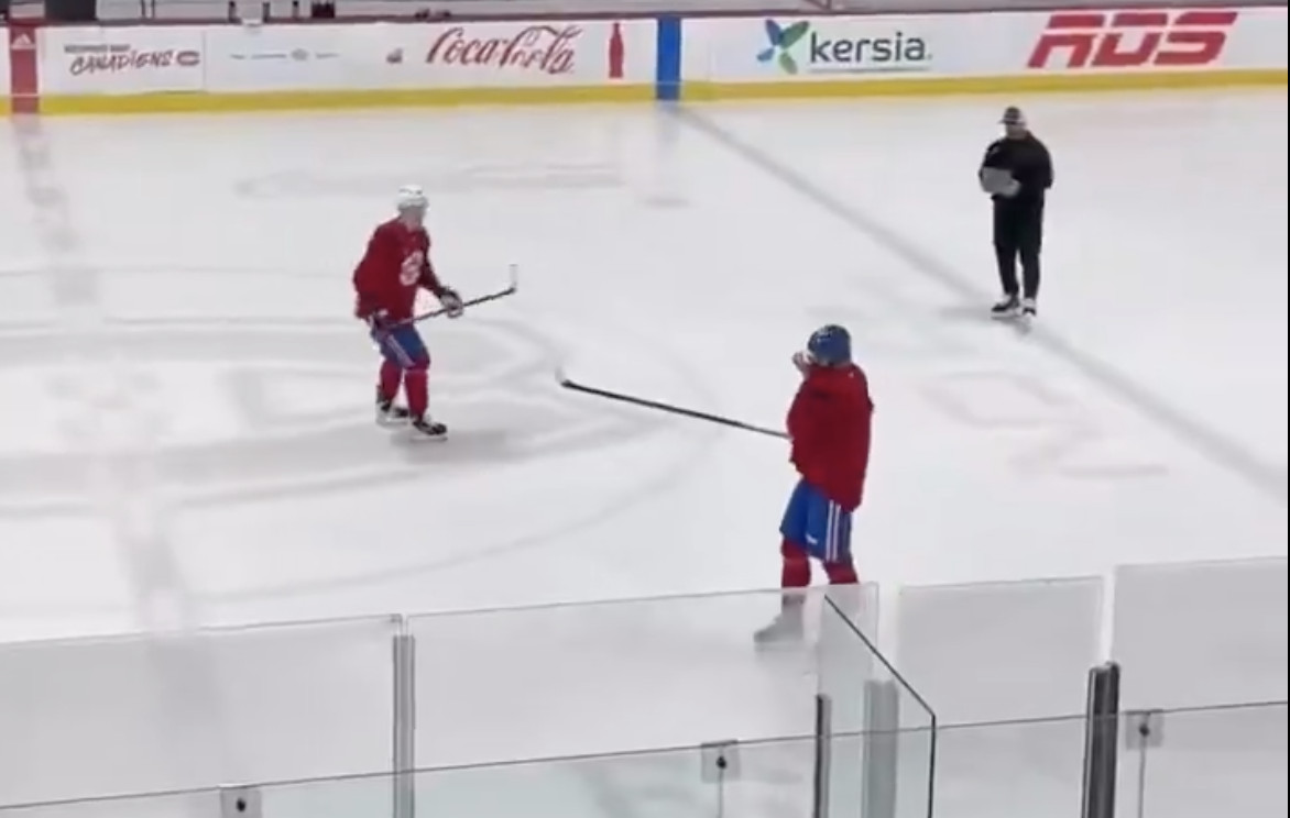 Alexander Zharovsky and Ivan Demidov will play in the LSHL tonight