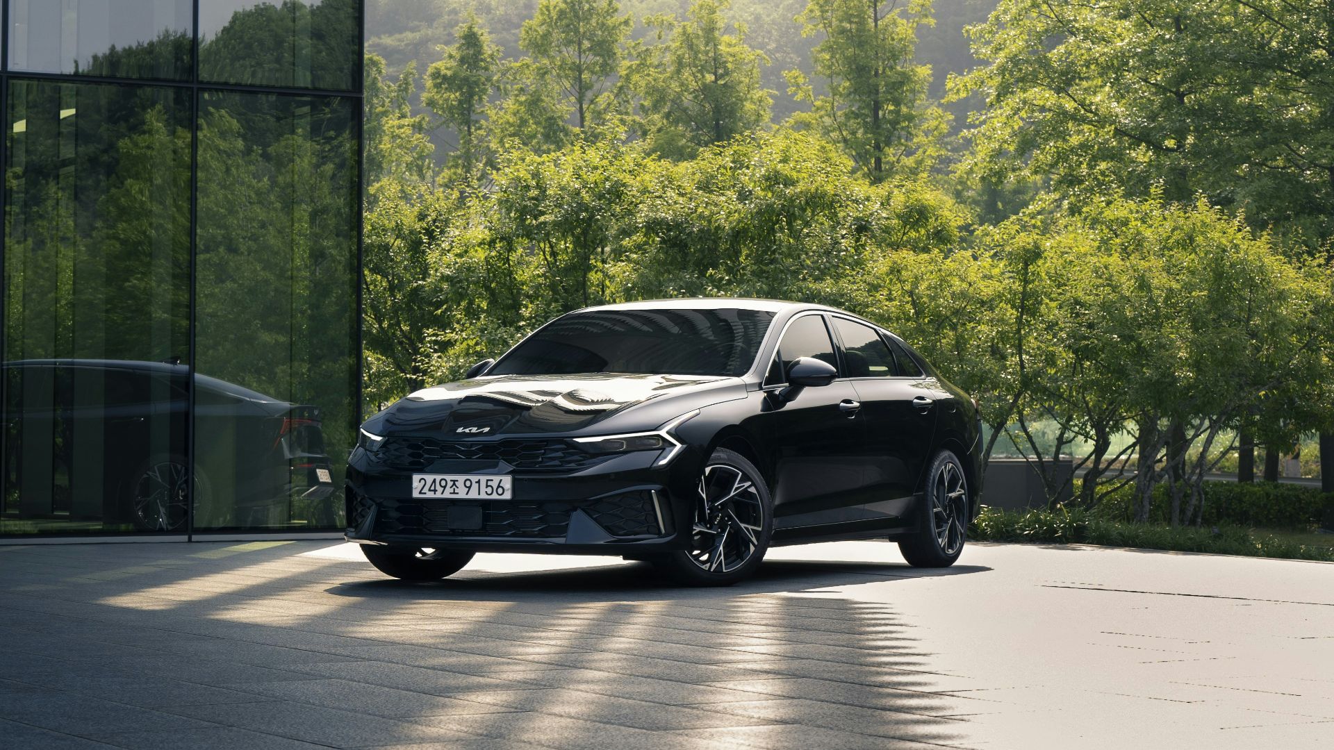 2. Kia K5