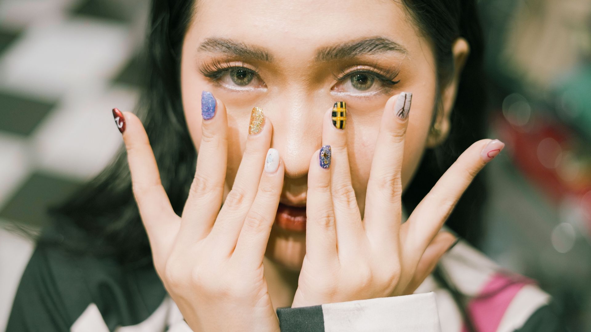 12. Ongles en damier