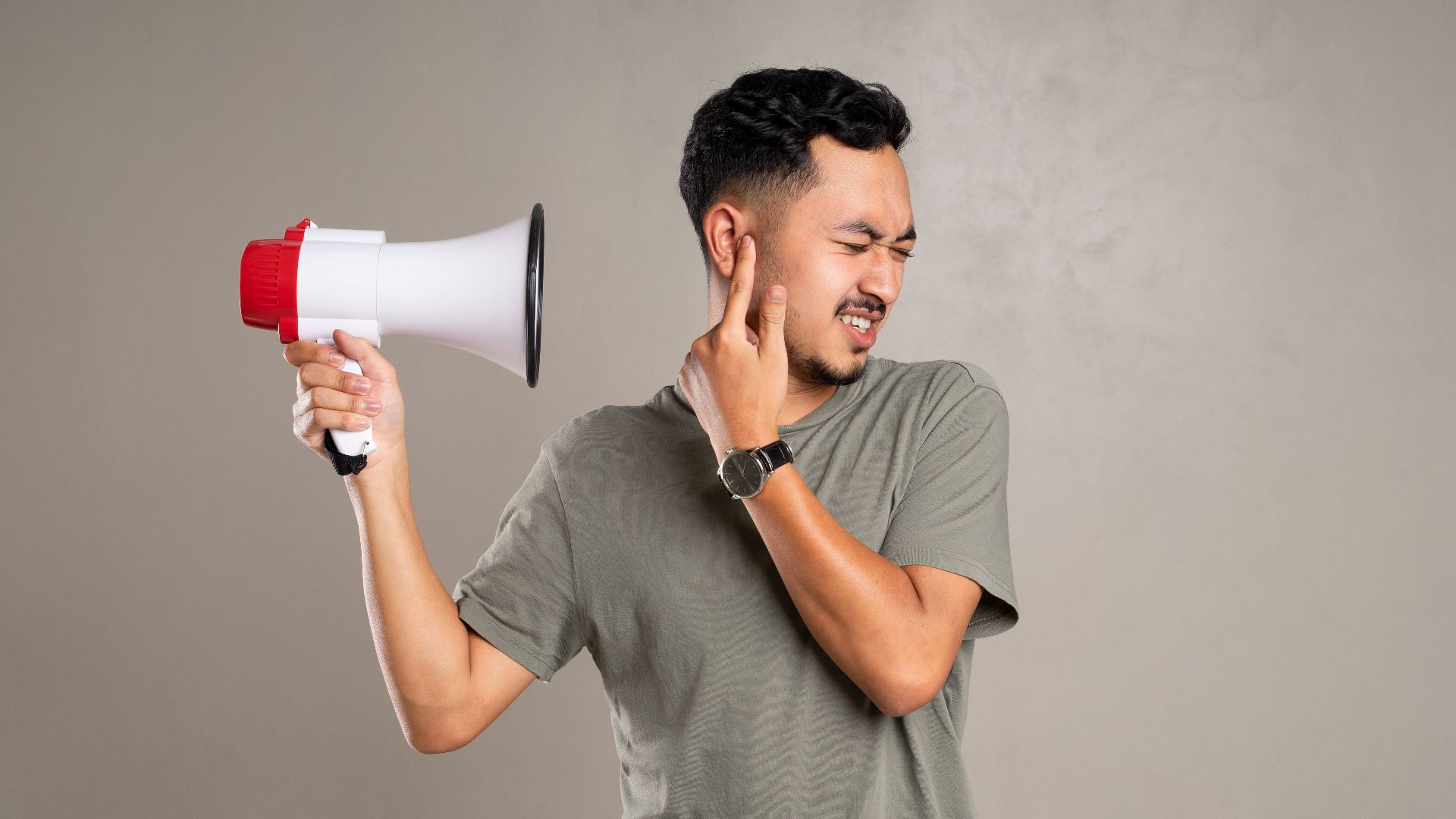 20 réflexes étranges dont vous ne soupçonniez même pas l’existence