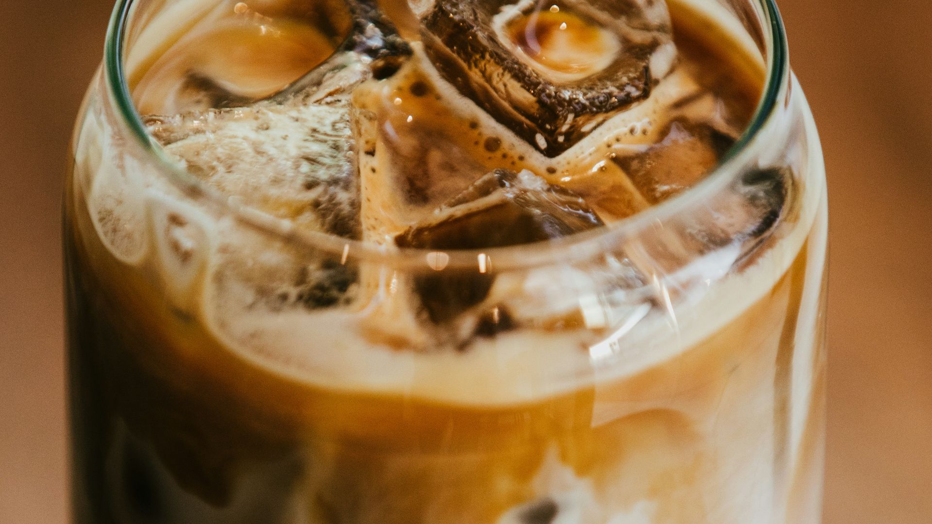 18. L'astuce pour préparer un latte glacé à petit prix