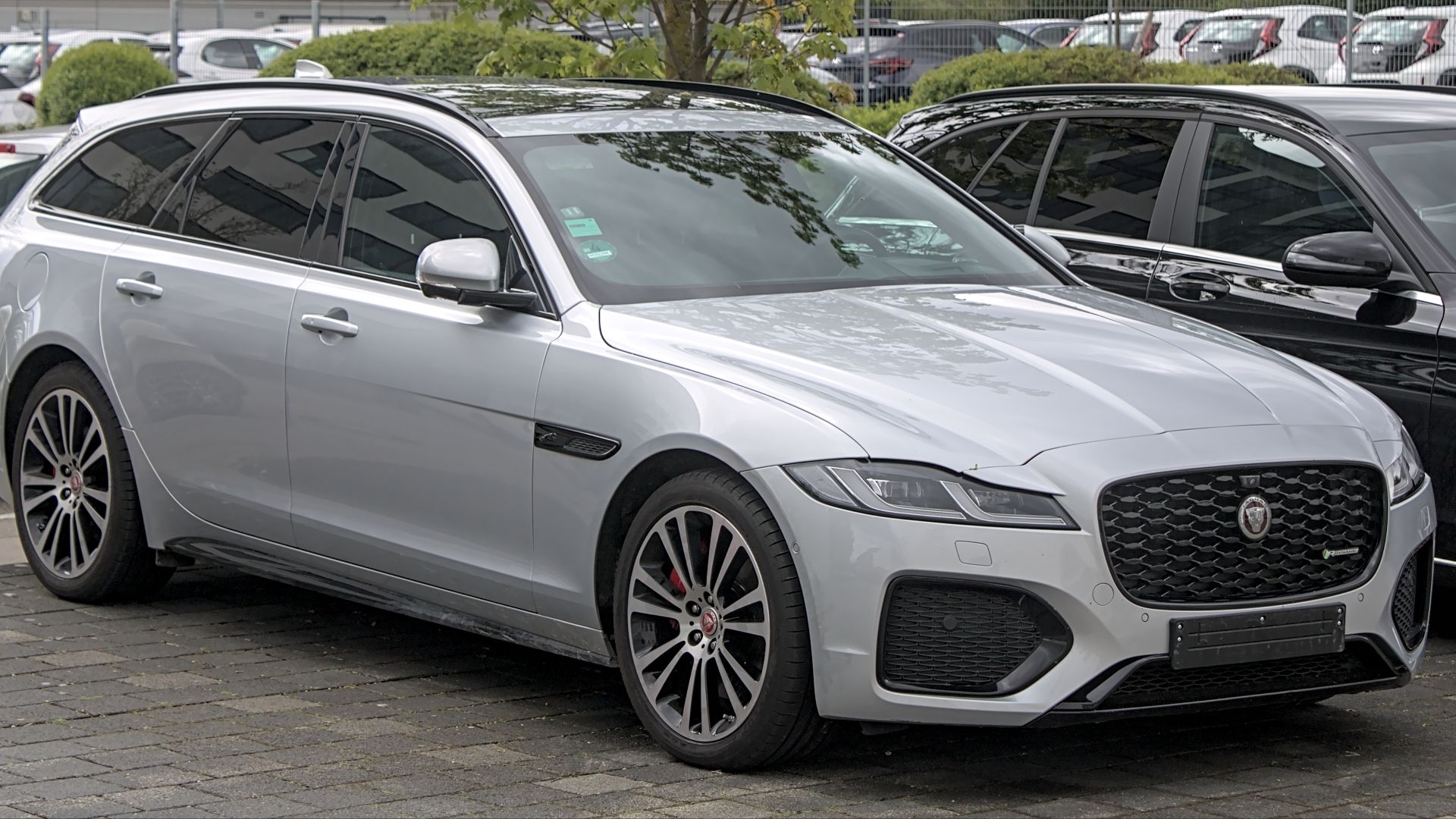 2. Jaguar XF
