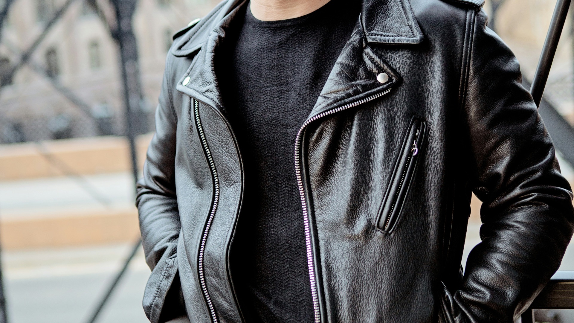 1. La veste en cuir