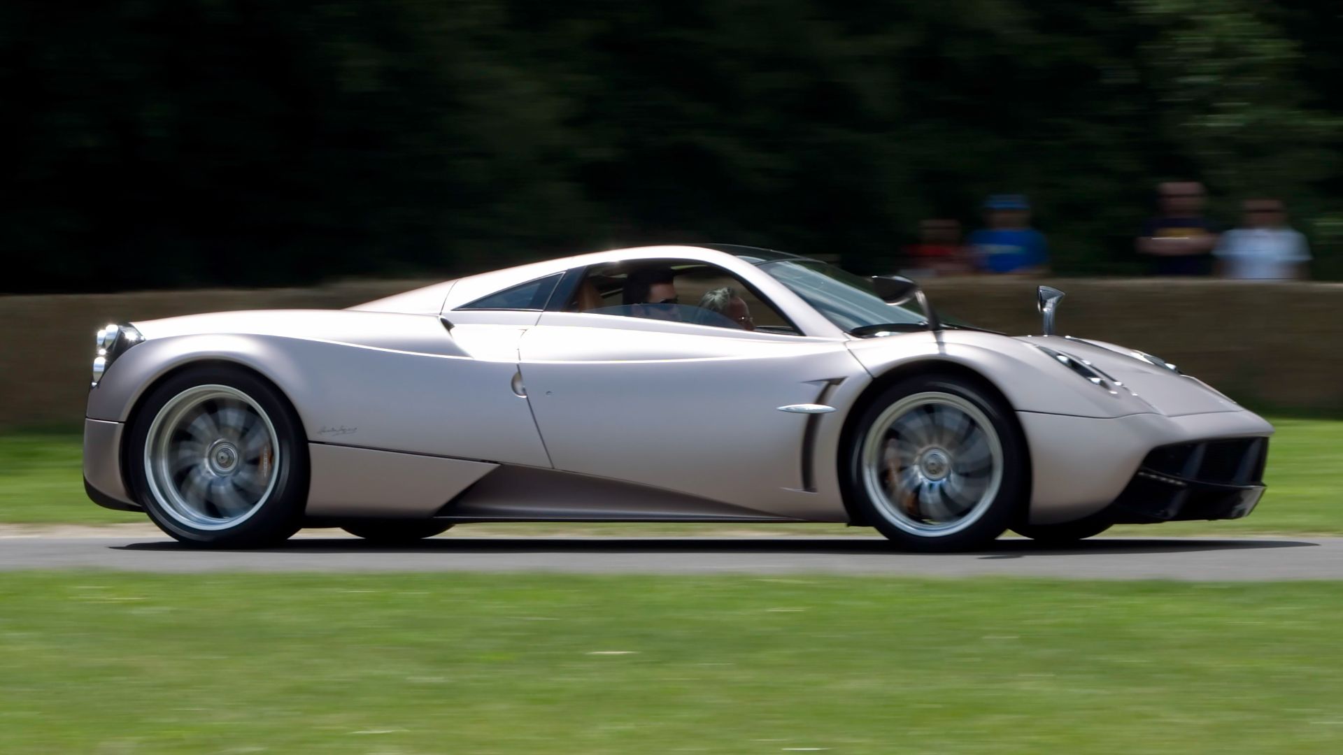 16. Pagani Huayra
