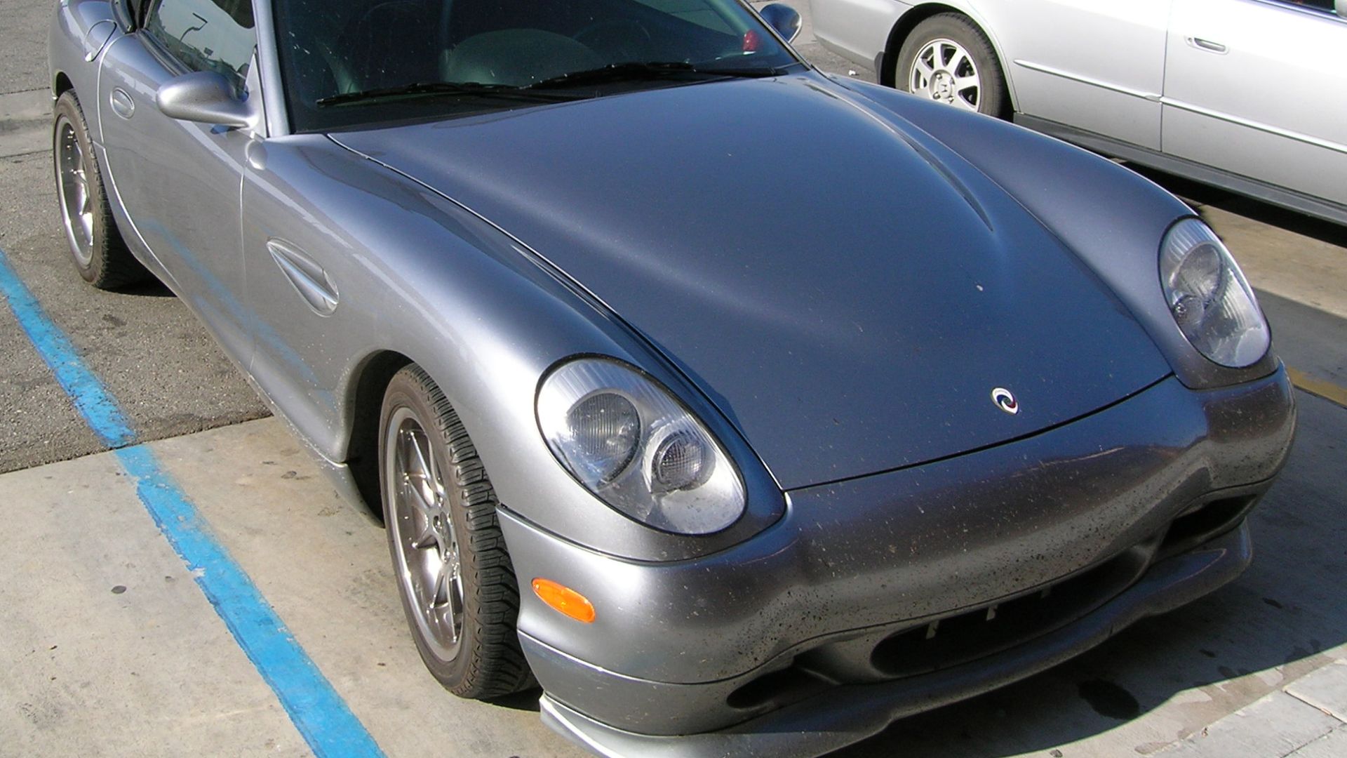 18. Panoz