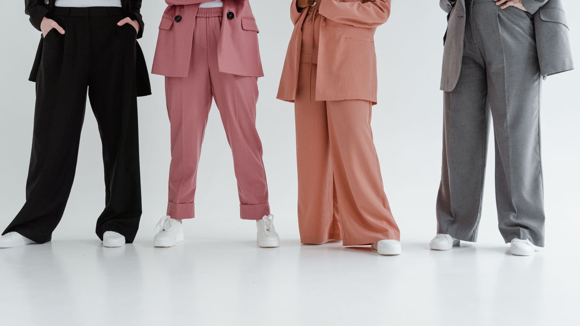 1. Les femmes qui portent des pantalons en public