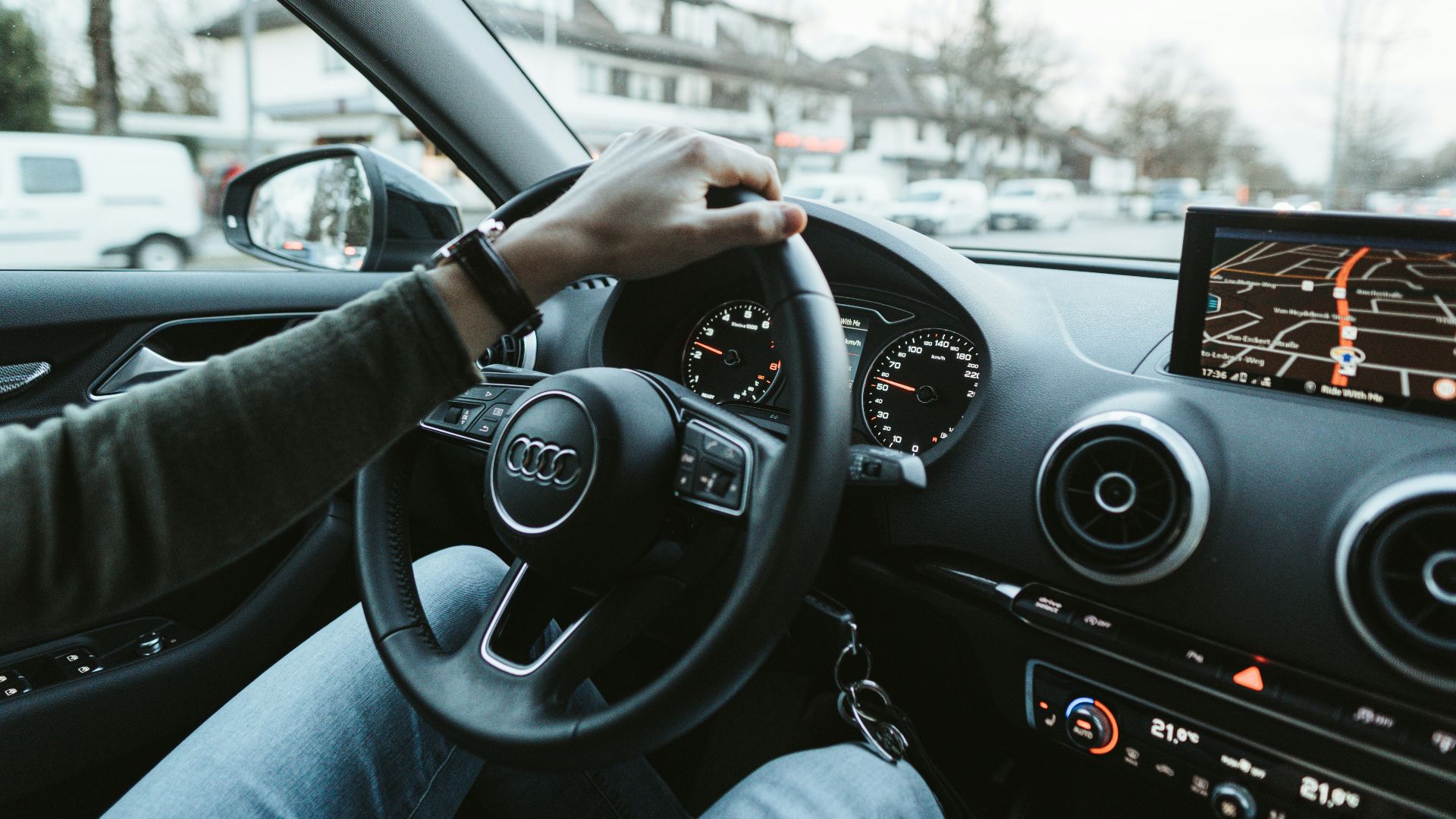 3. Conduite sur autoroute sans les mains