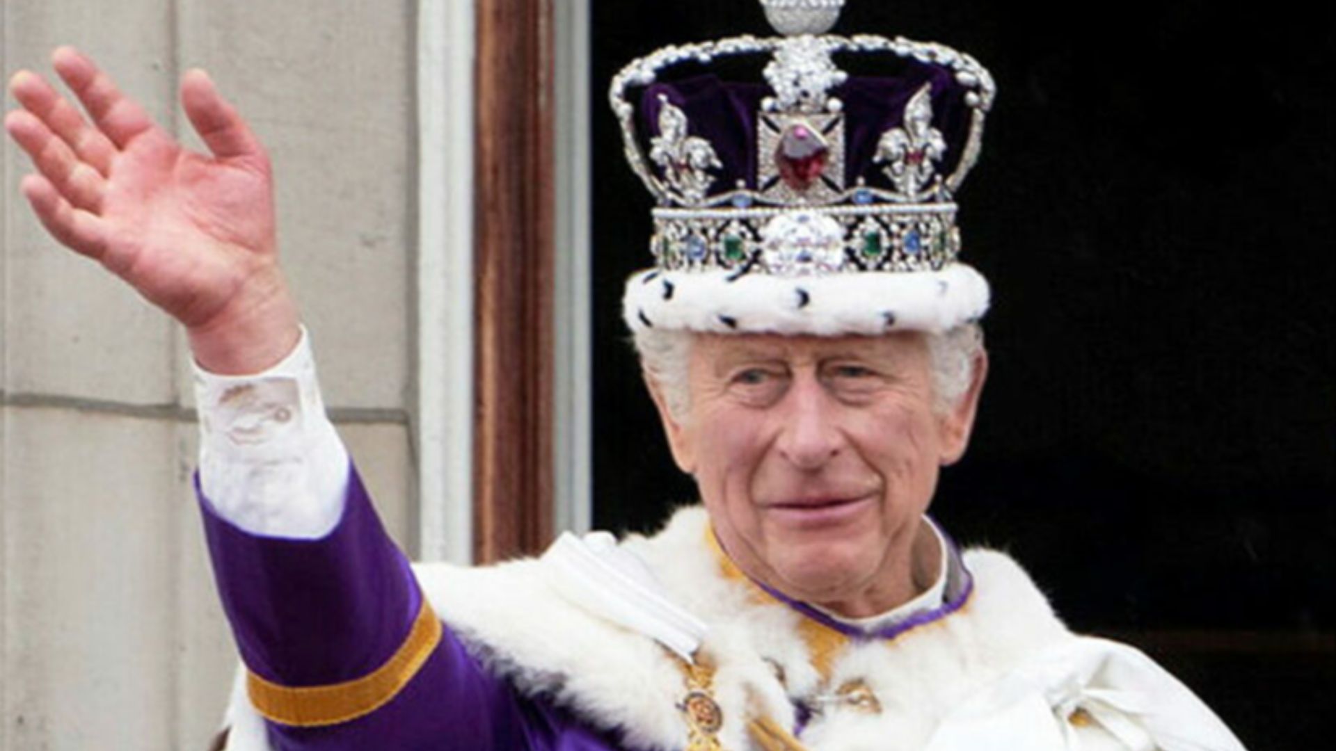 1. Le portrait en rouge du roi Charles III