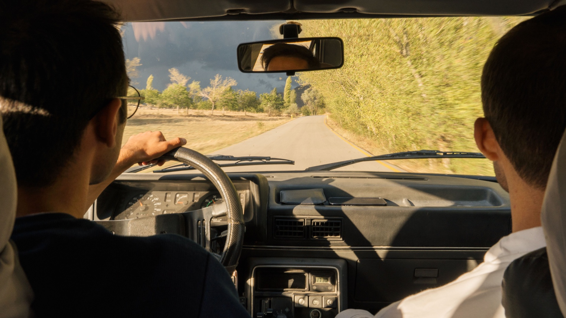 8. Faites régulièrement de longs trajets en voiture